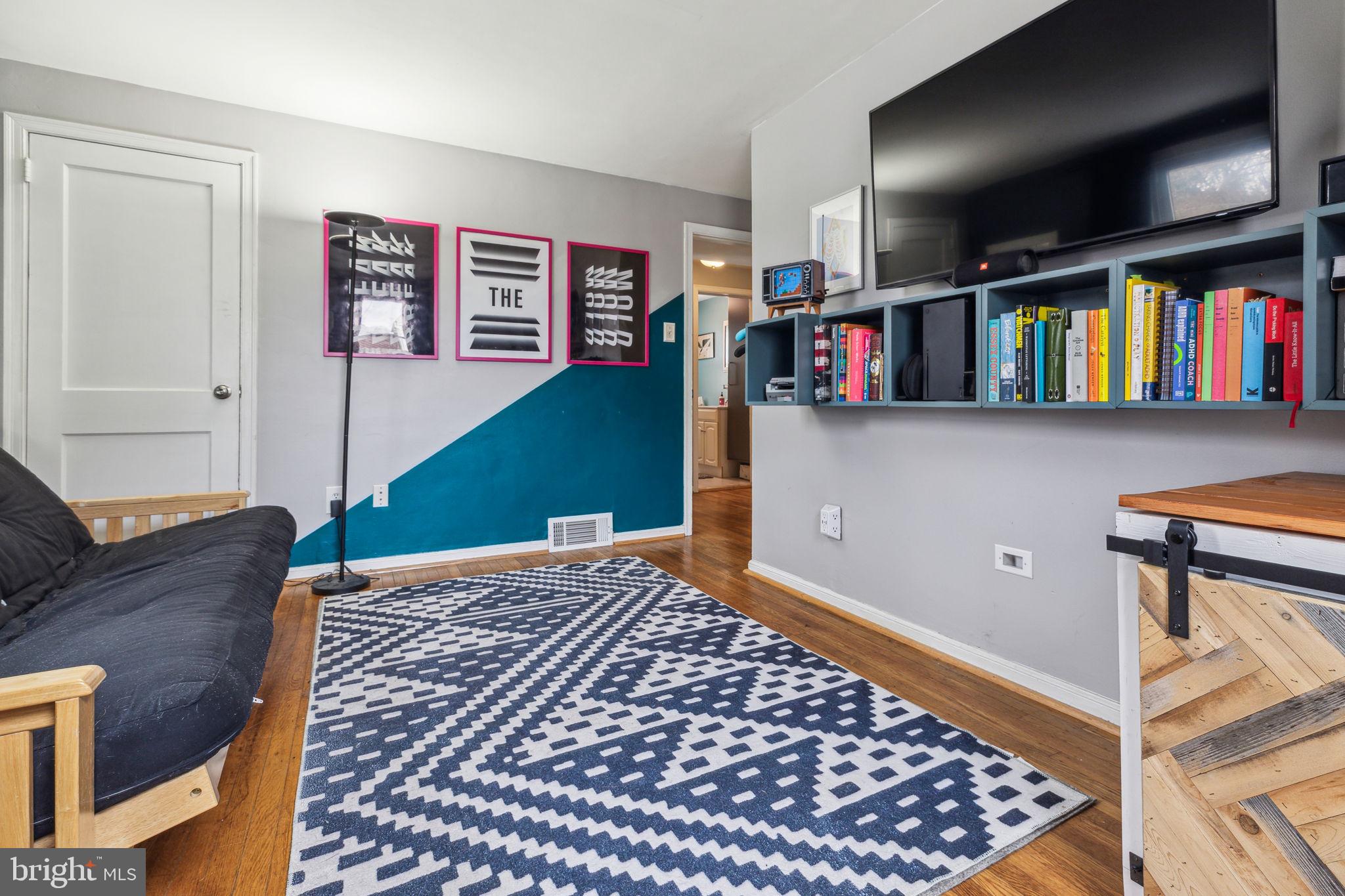 ROSLYN - Residential