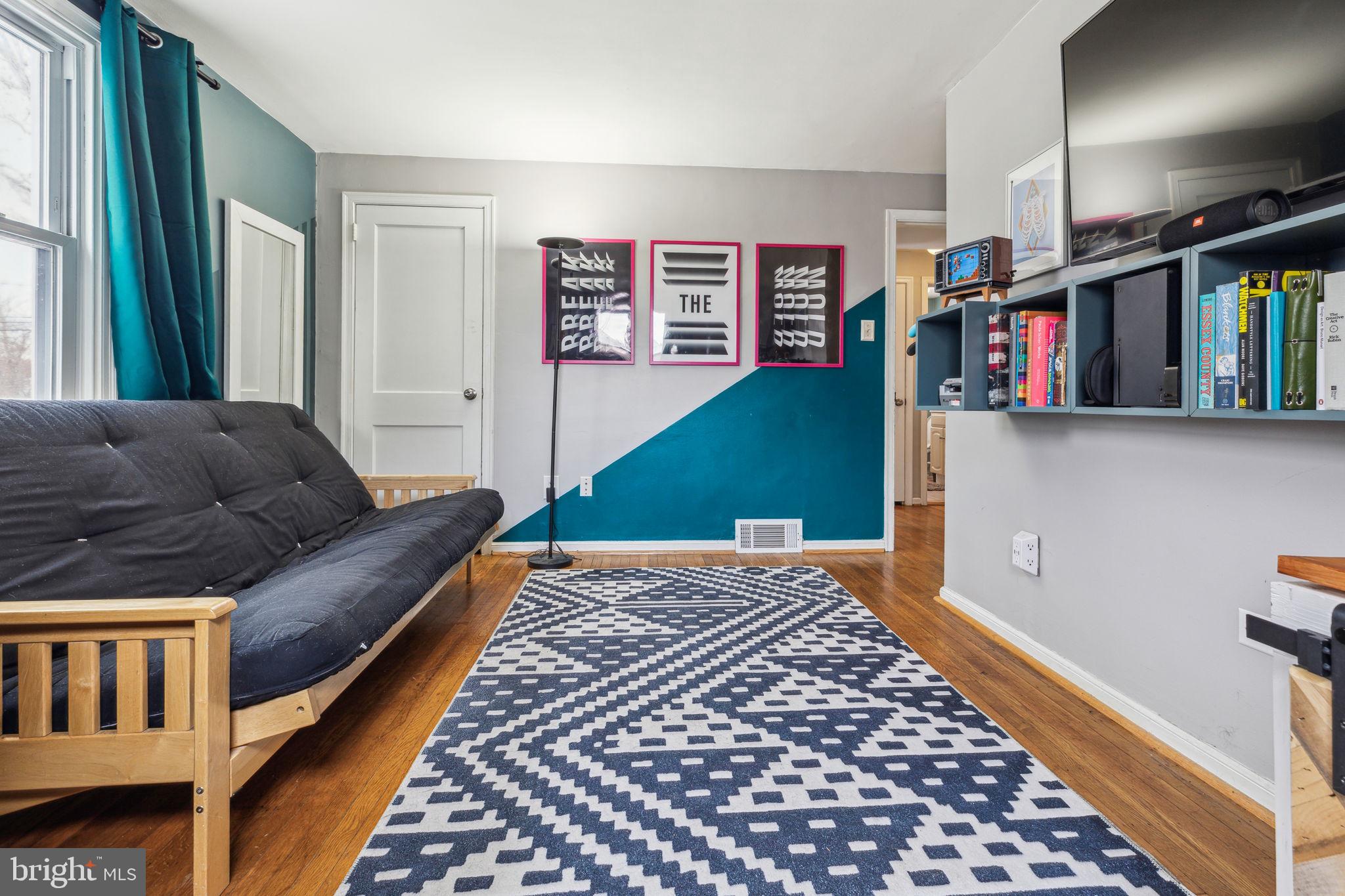 ROSLYN - Residential