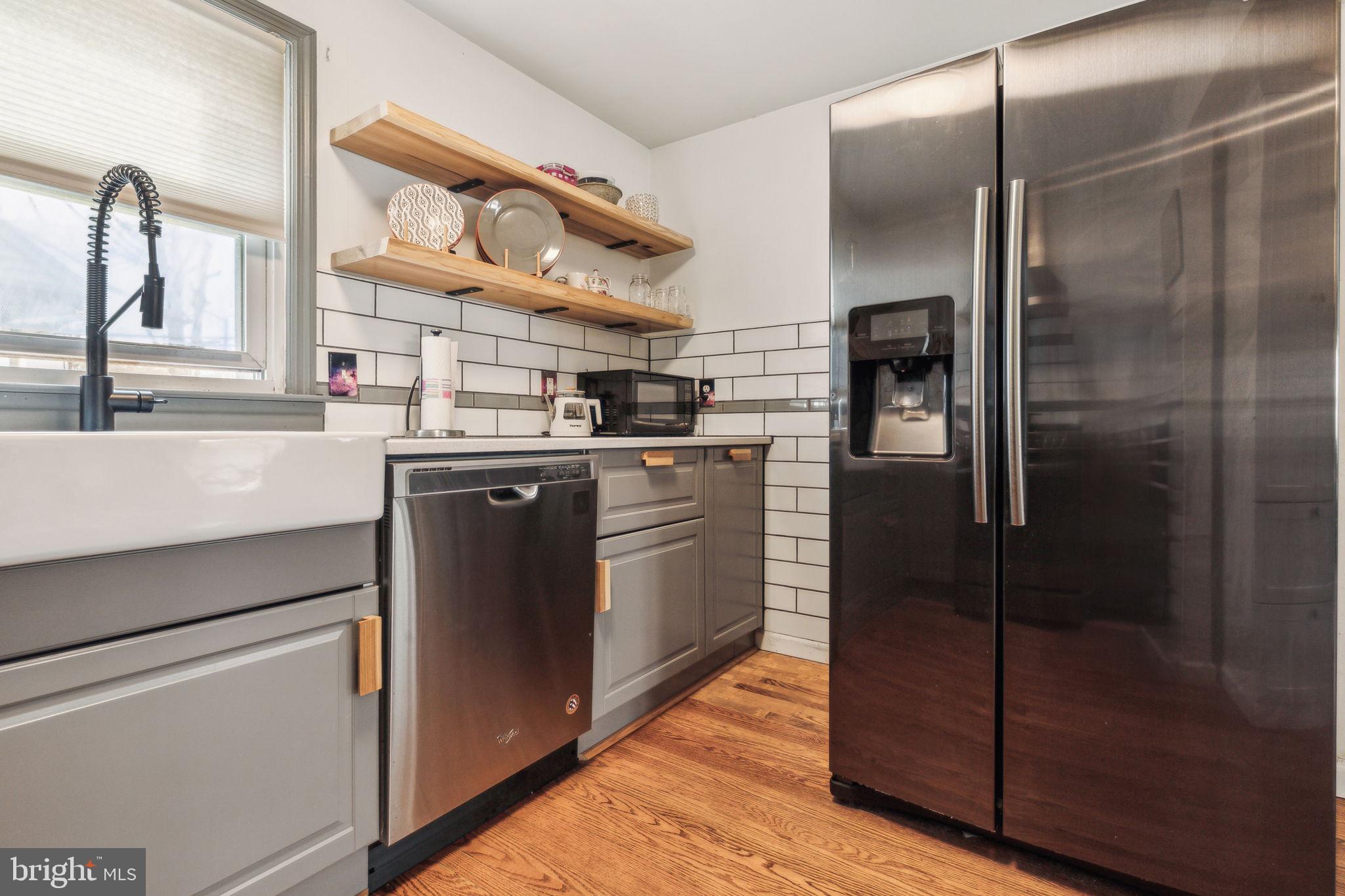 ROSLYN - Residential