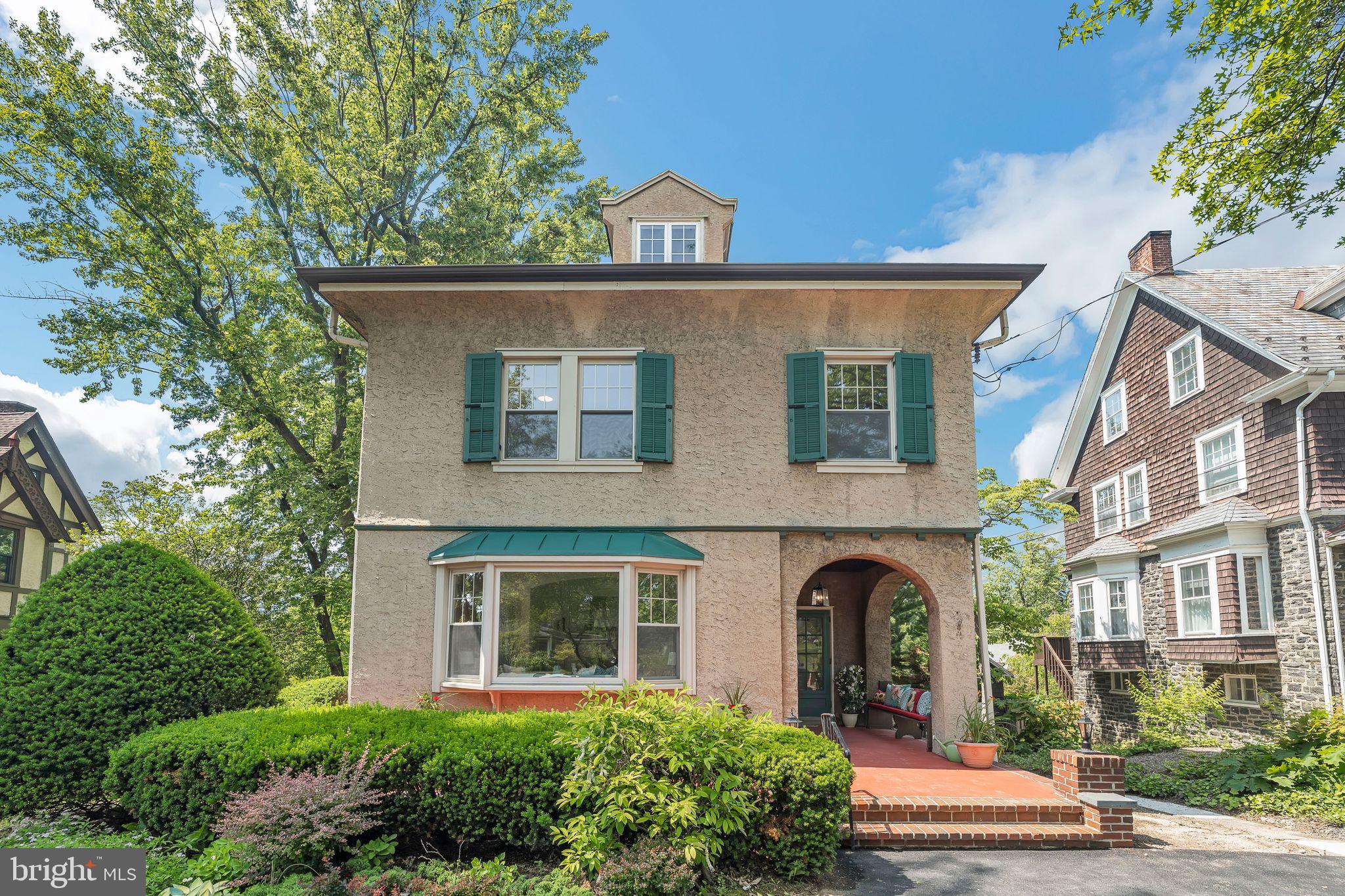 215 SUMMIT AVENUE
