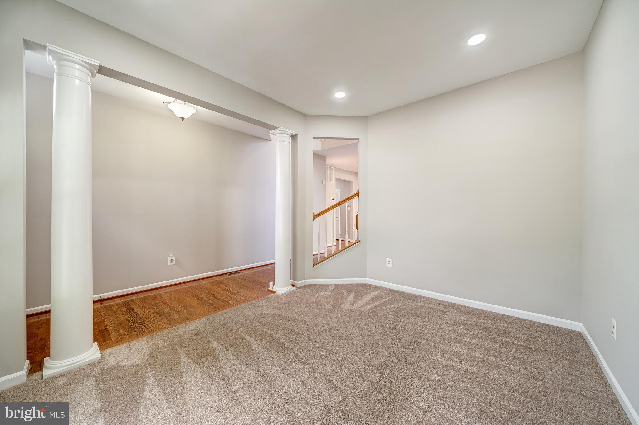 FRONTIER SPRING - Residential