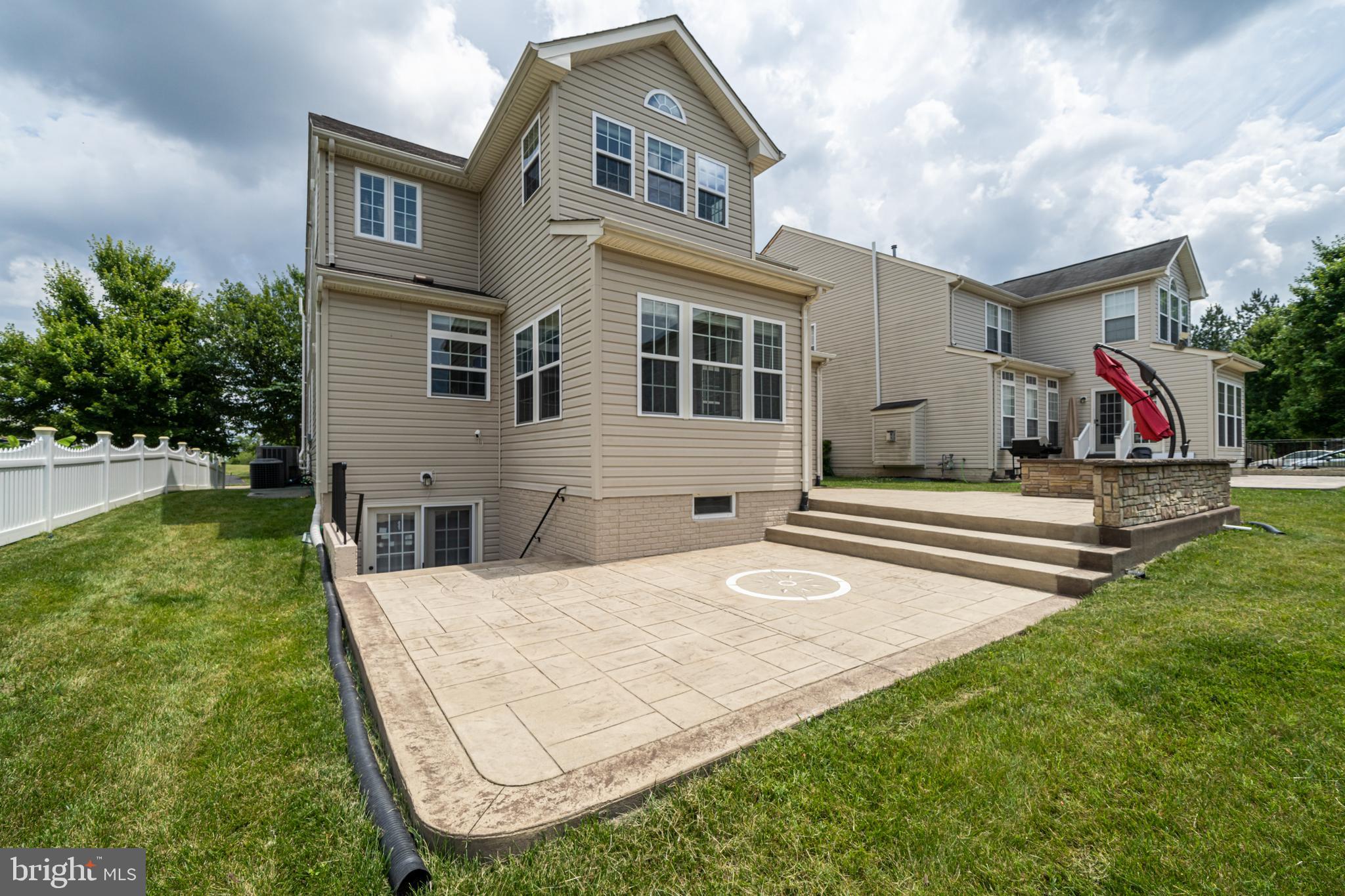 FRONTIER SPRING - Residential