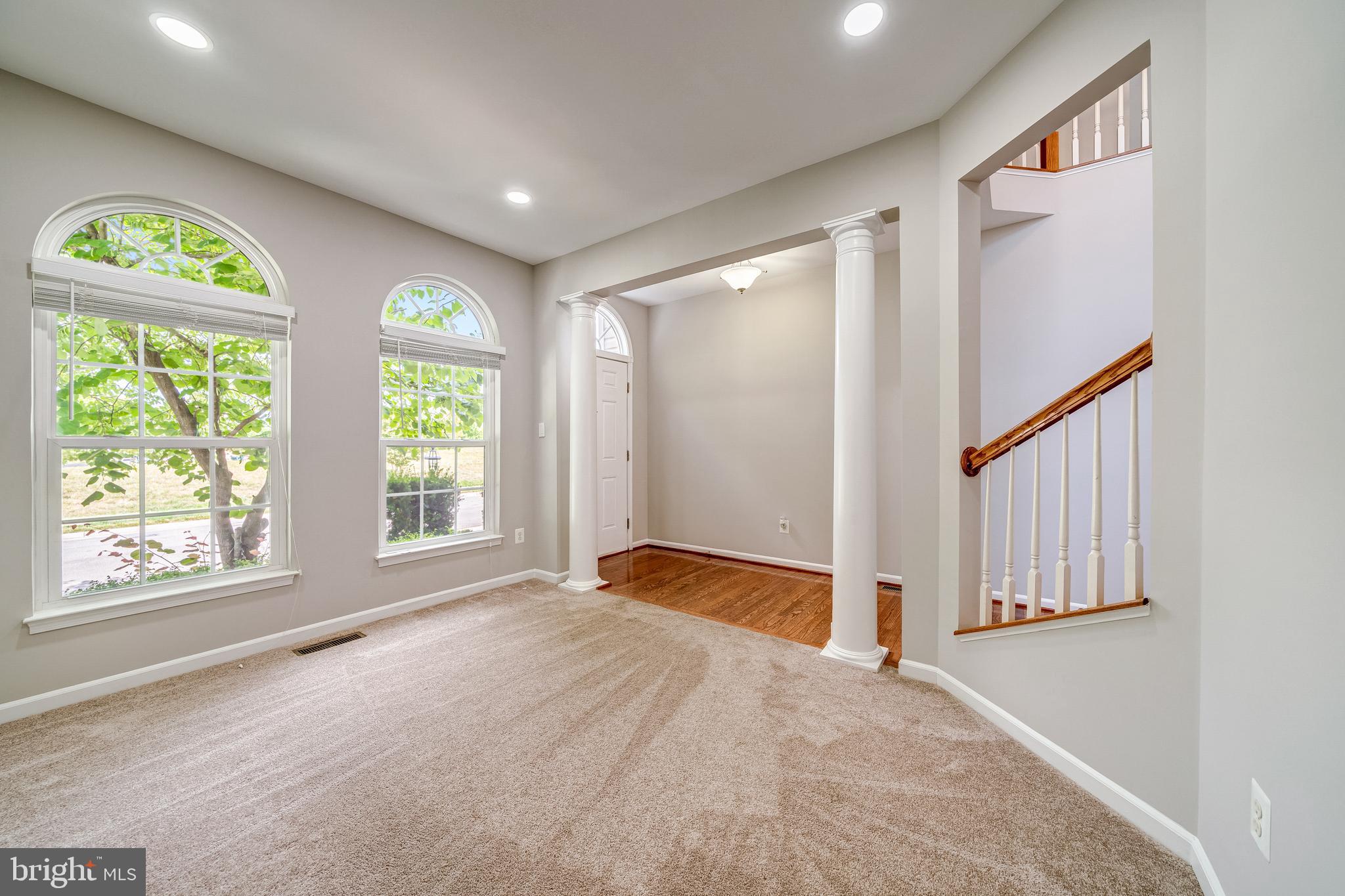 FRONTIER SPRING - Residential