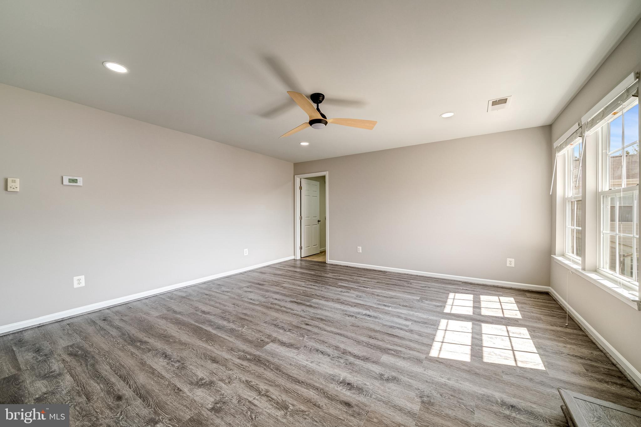 FRONTIER SPRING - Residential