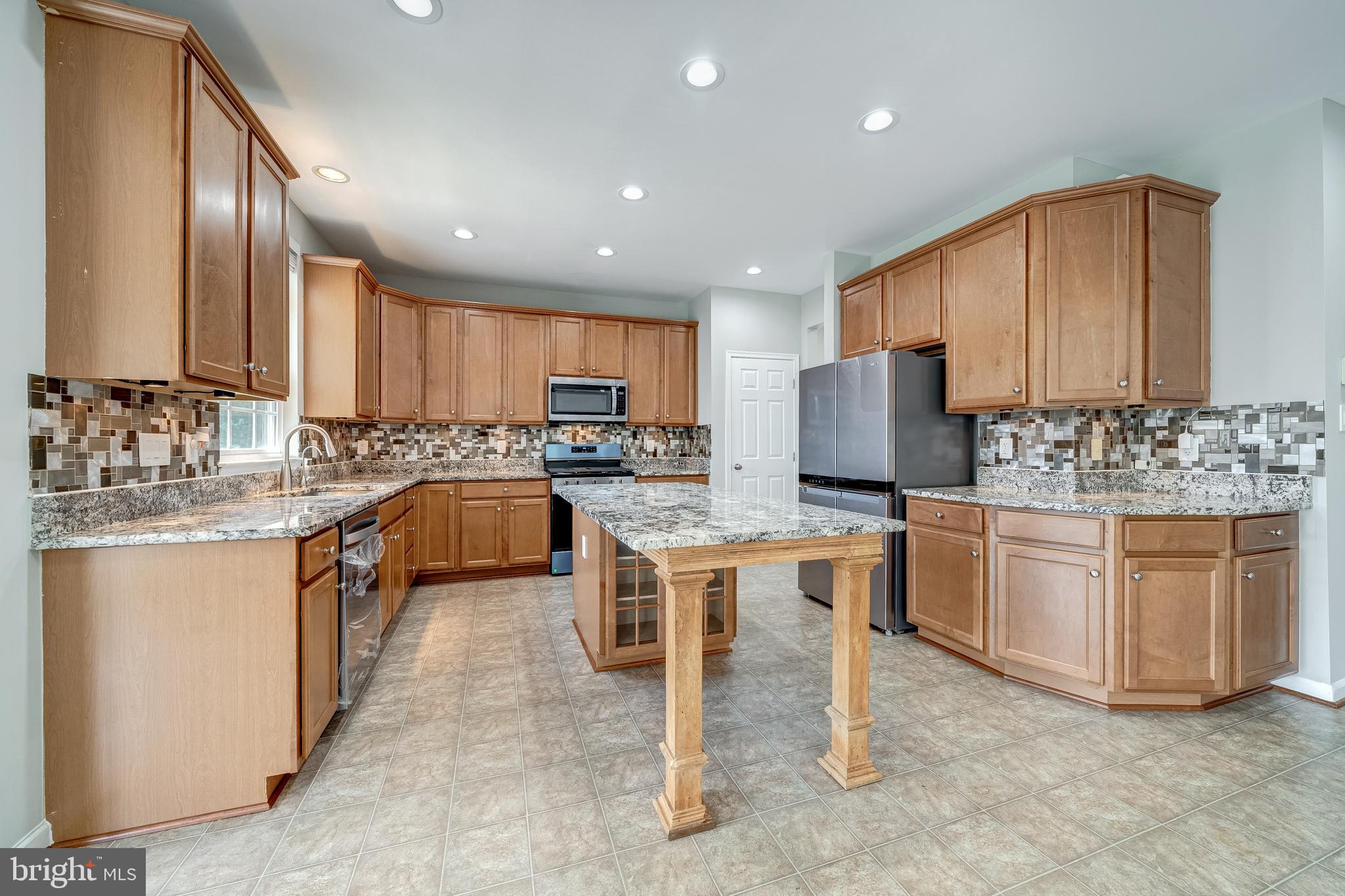 FRONTIER SPRING - Residential