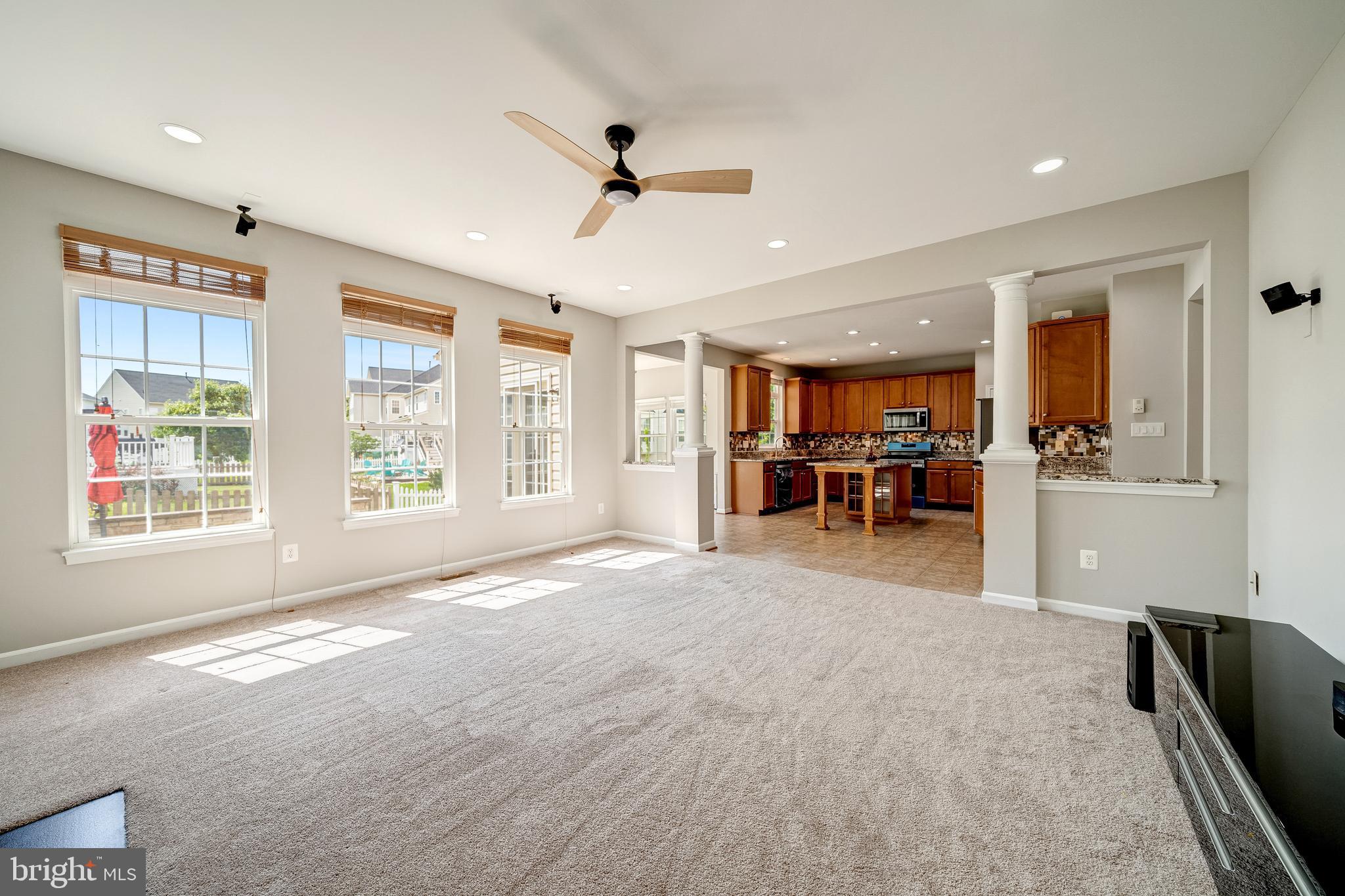 FRONTIER SPRING - Residential