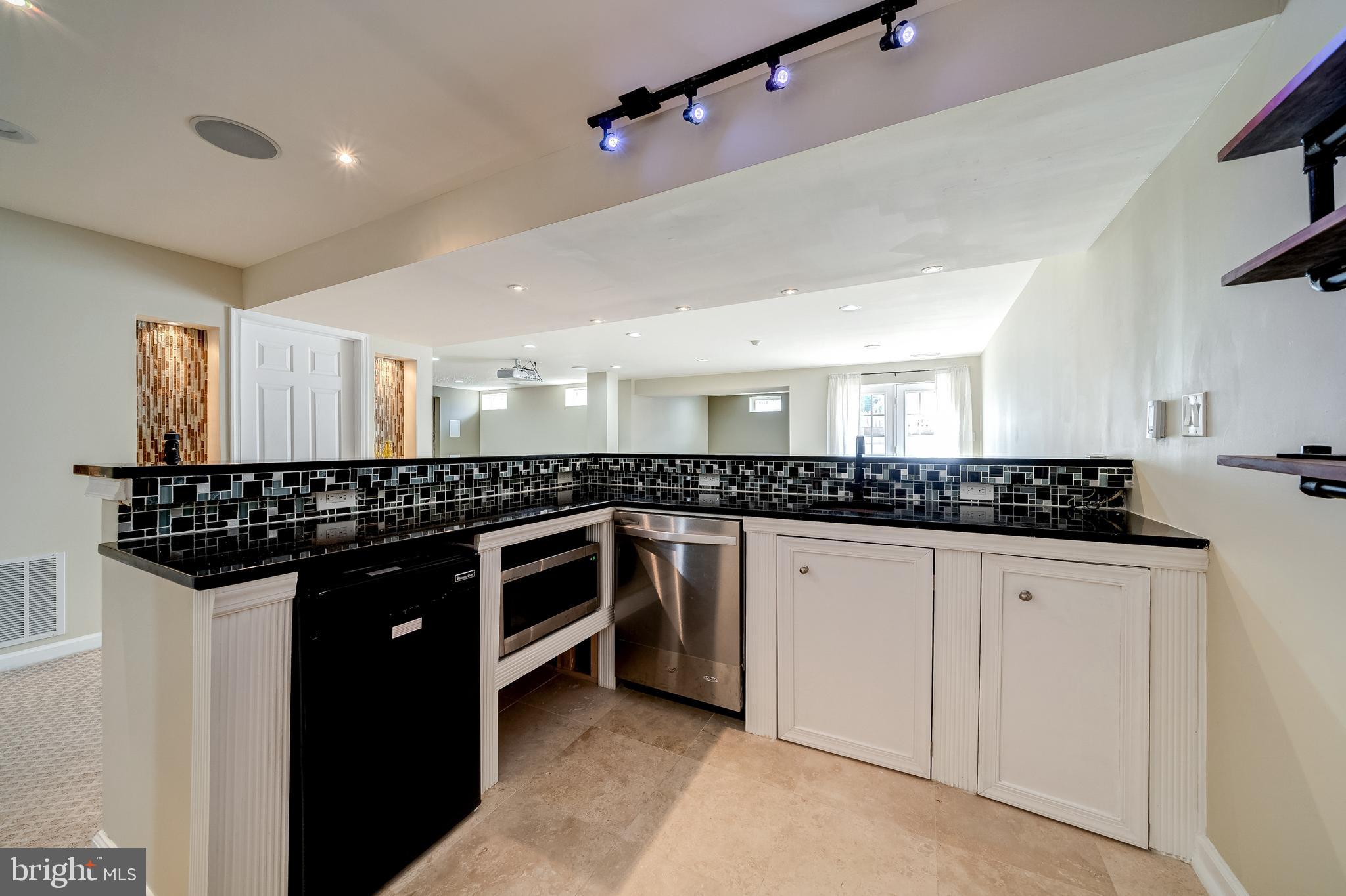 FRONTIER SPRING - Residential