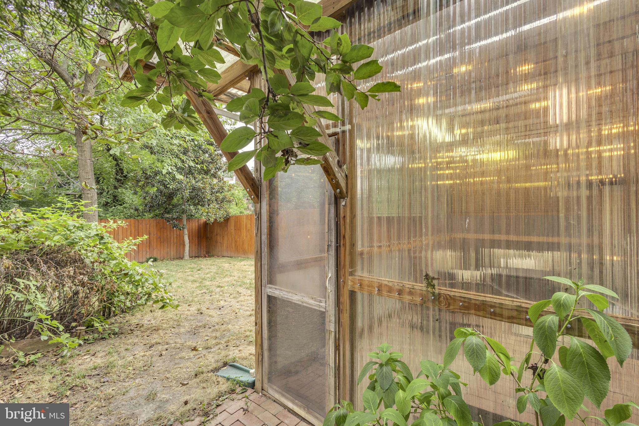 WARWICK VILLAGE - Residential Lease