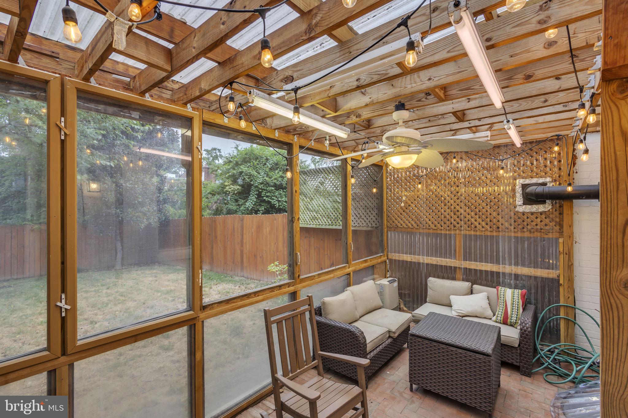 WARWICK VILLAGE - Residential Lease