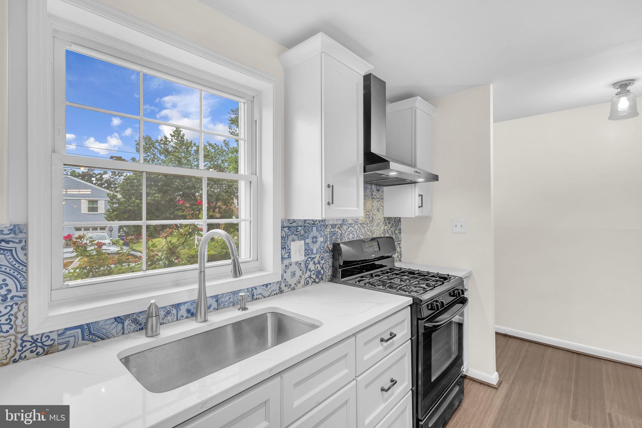 WARWICK VILLAGE - Residential Lease