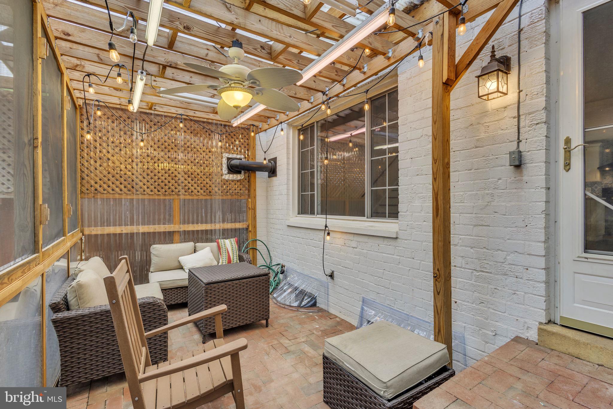 WARWICK VILLAGE - Residential Lease