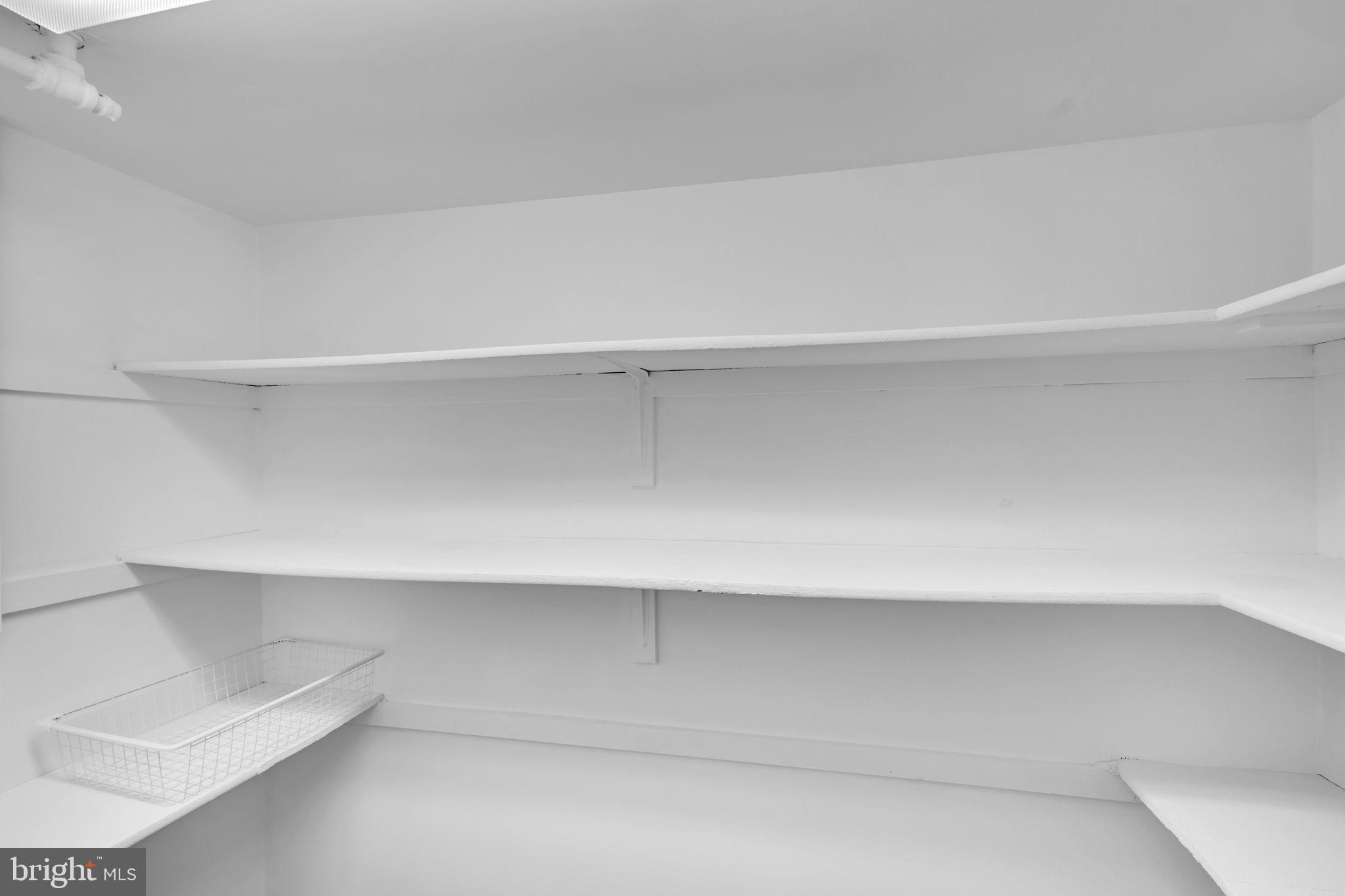 WARWICK VILLAGE - Residential Lease