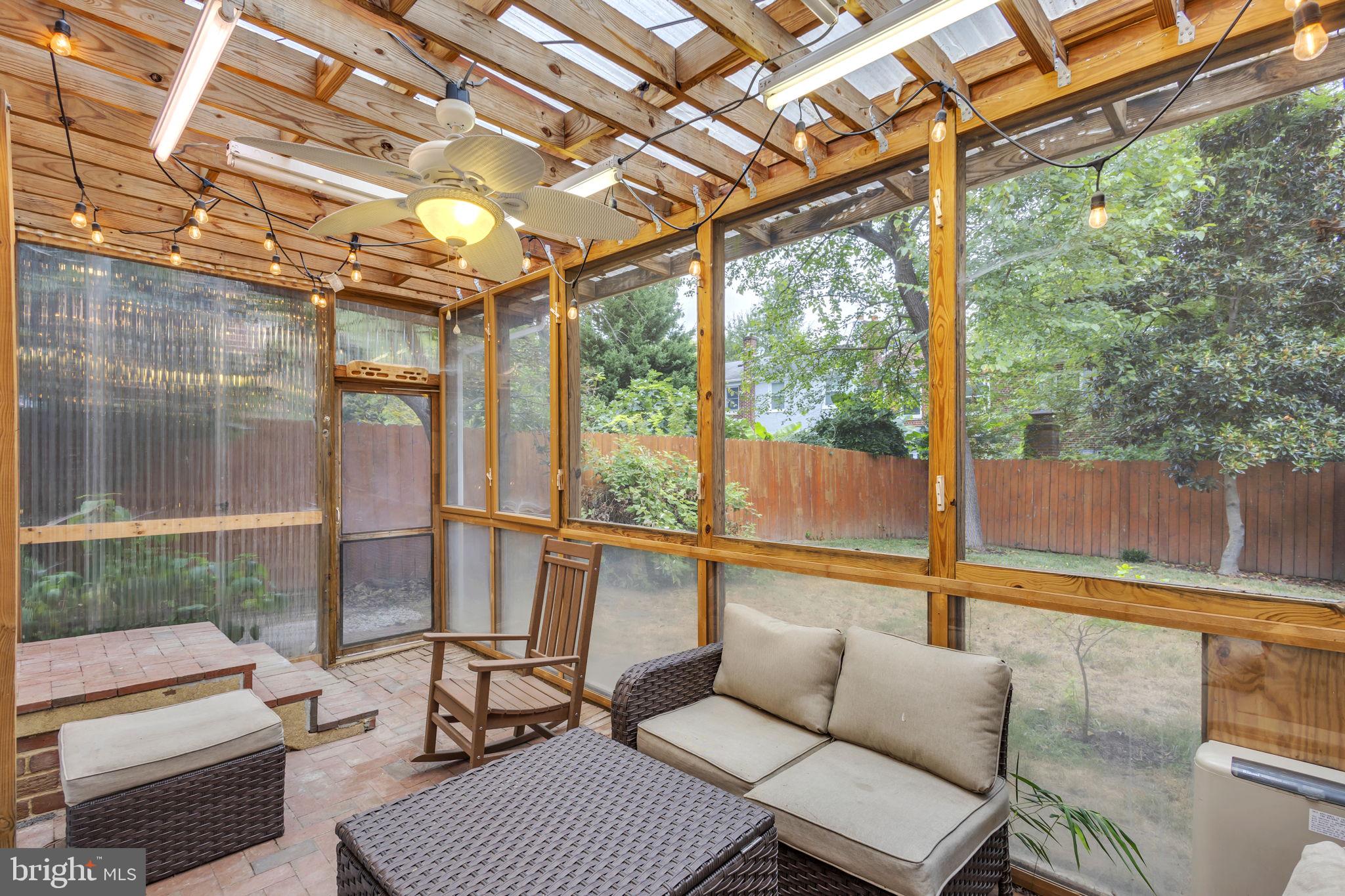 WARWICK VILLAGE - Residential Lease