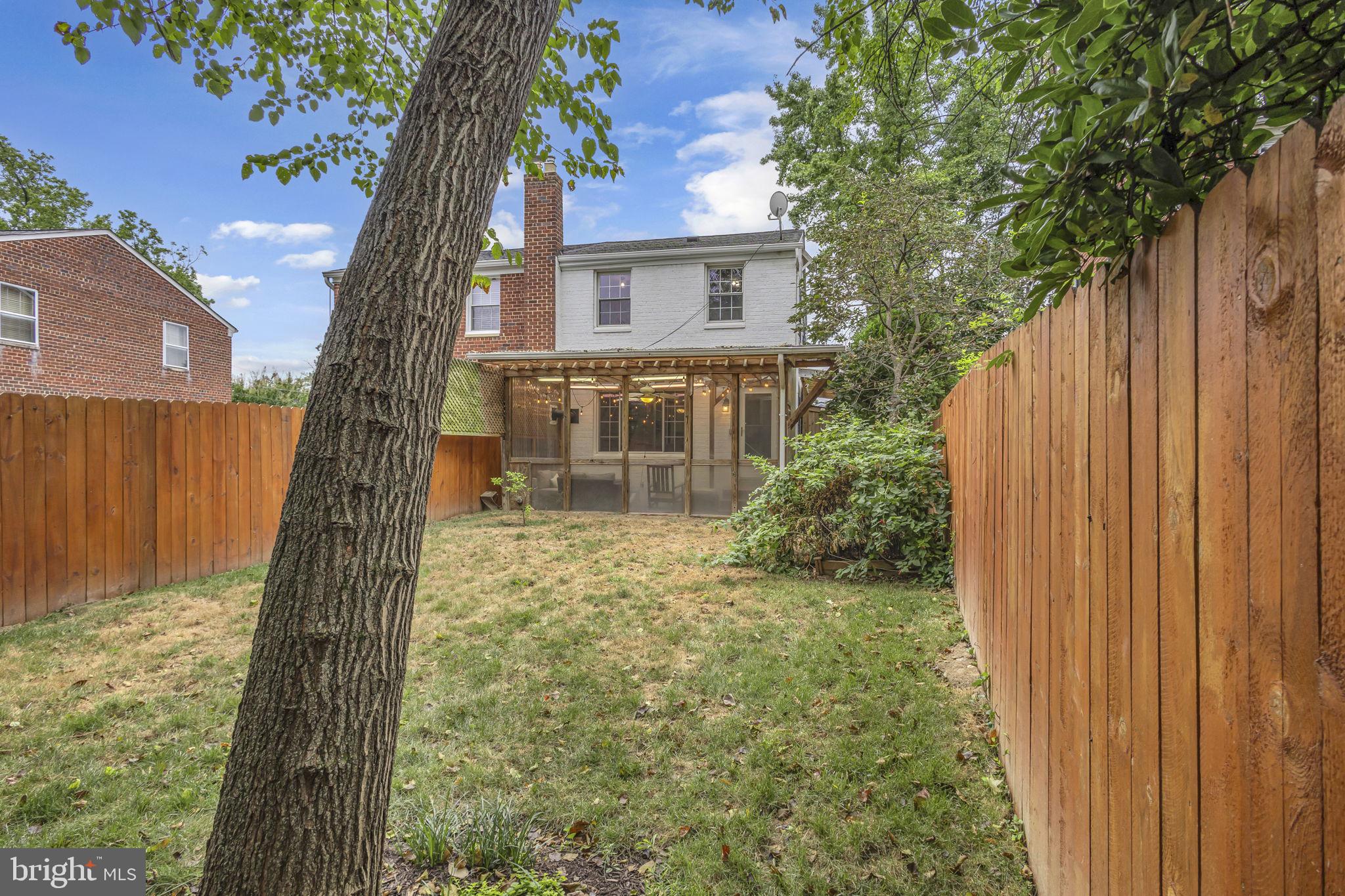 WARWICK VILLAGE - Residential Lease