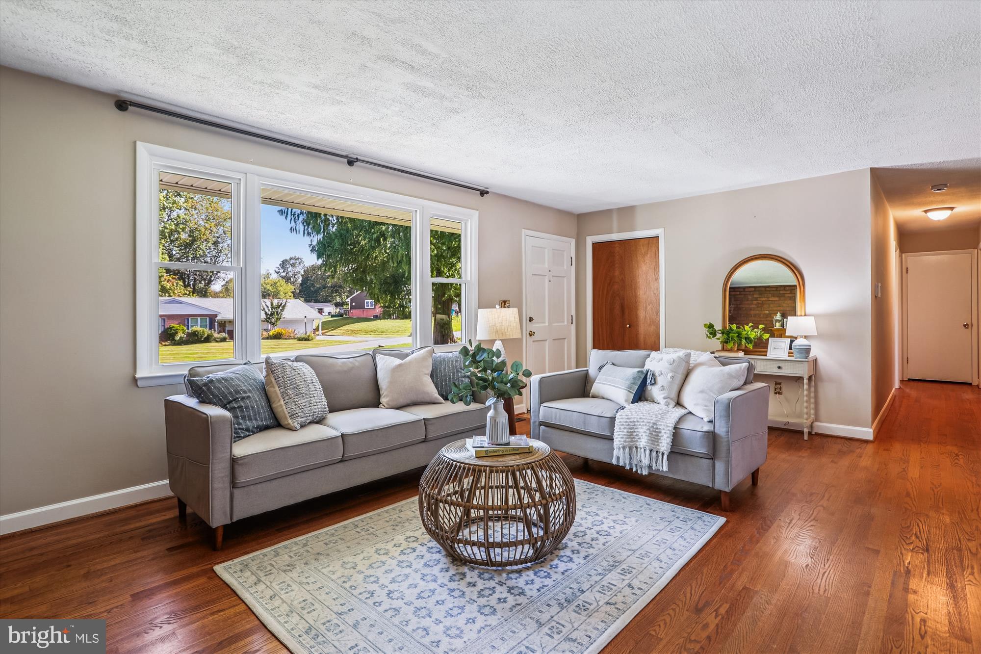 2105 COUNTRY FAIR LANE
