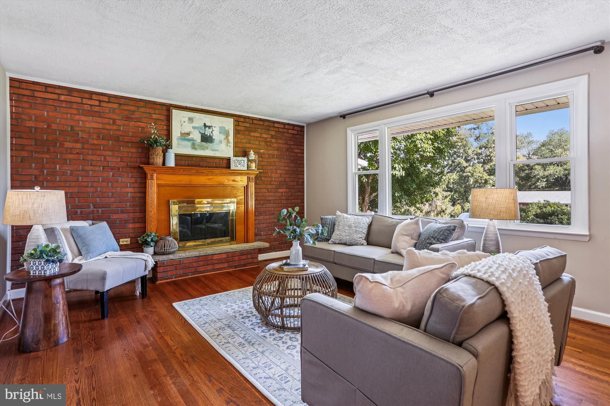 2105 COUNTRY FAIR LANE