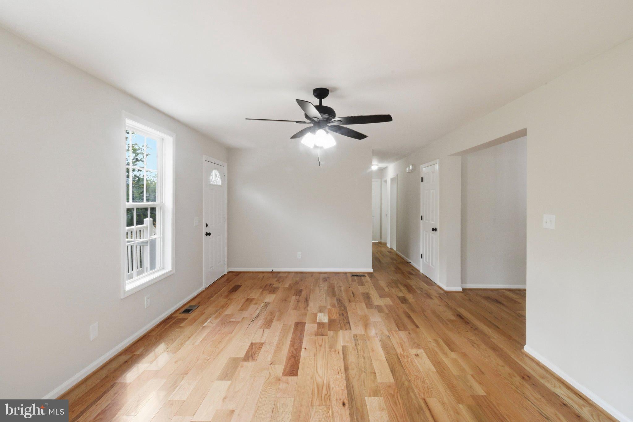 364 LAKEVIEW CIRCLE