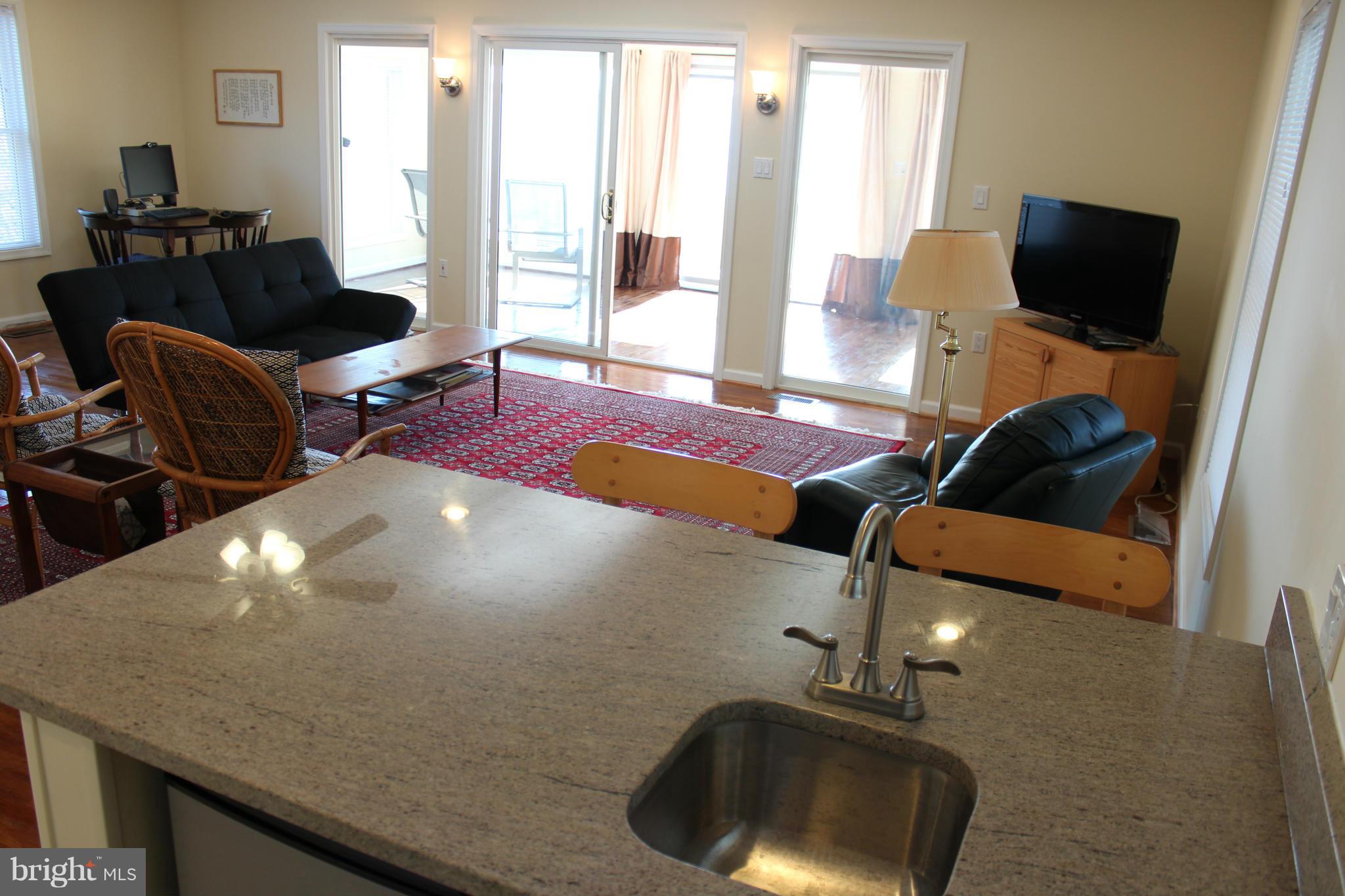 COBB ISLAND - Residential