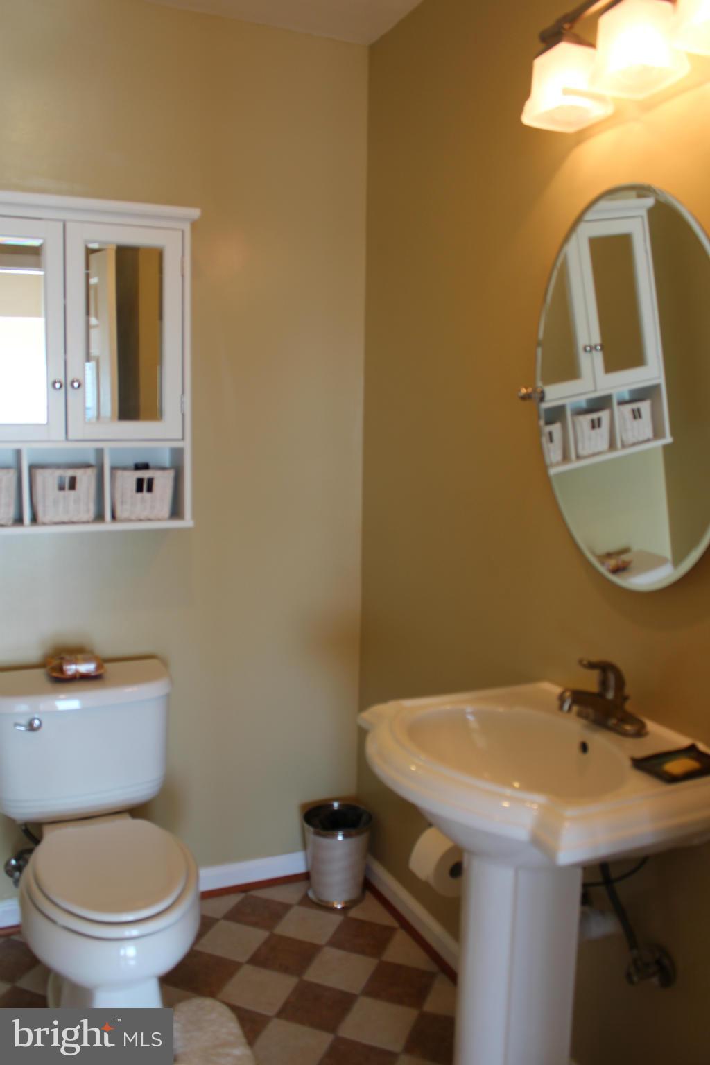 COBB ISLAND - Residential