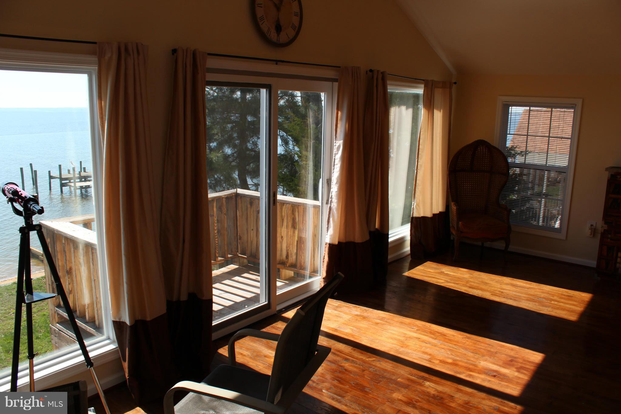 COBB ISLAND - Residential