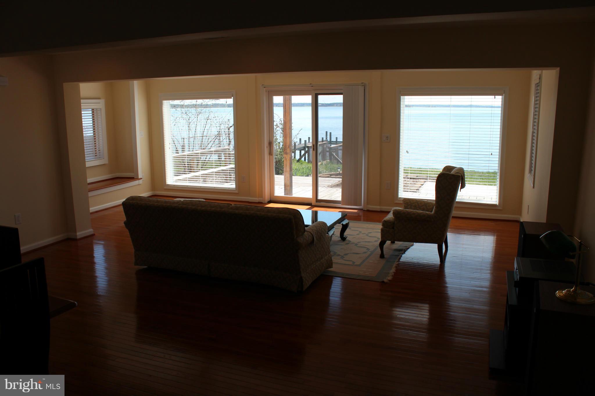 COBB ISLAND - Residential