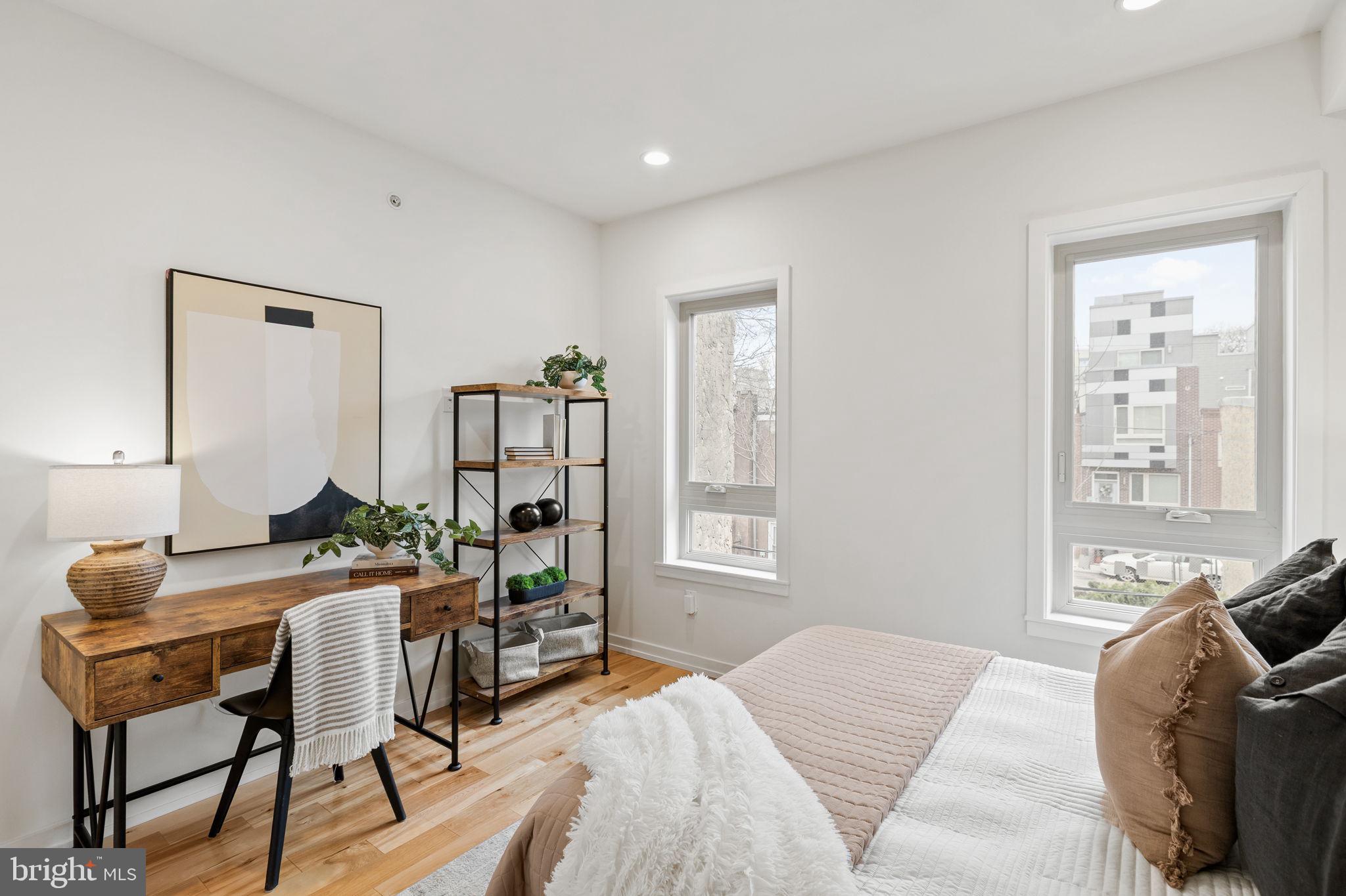 POINT BREEZE - Residential