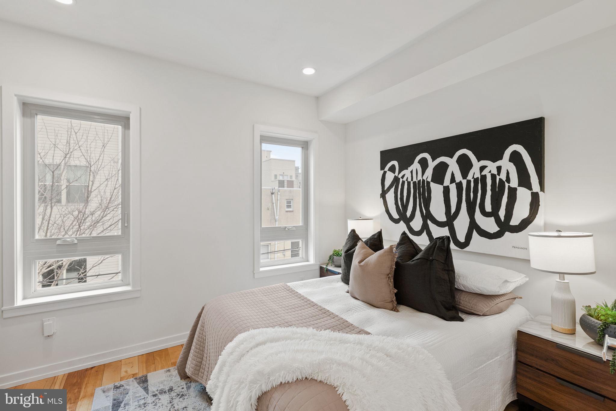 POINT BREEZE - Residential