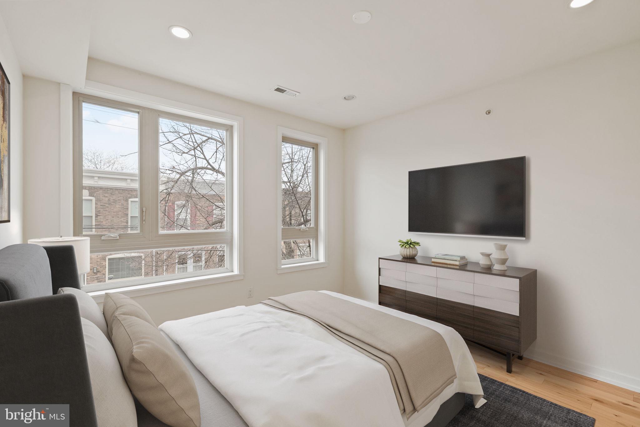 POINT BREEZE - Residential