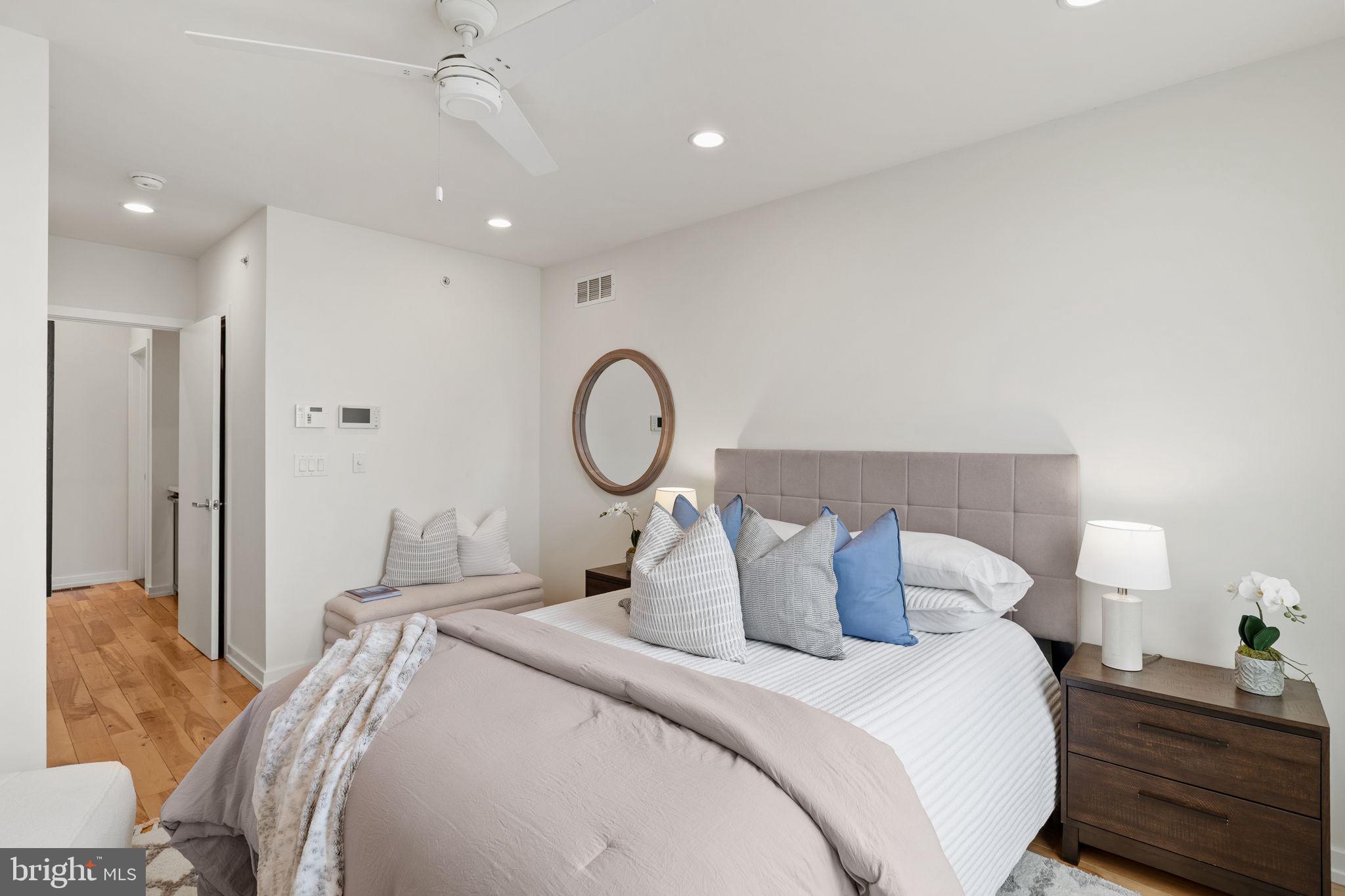 POINT BREEZE - Residential