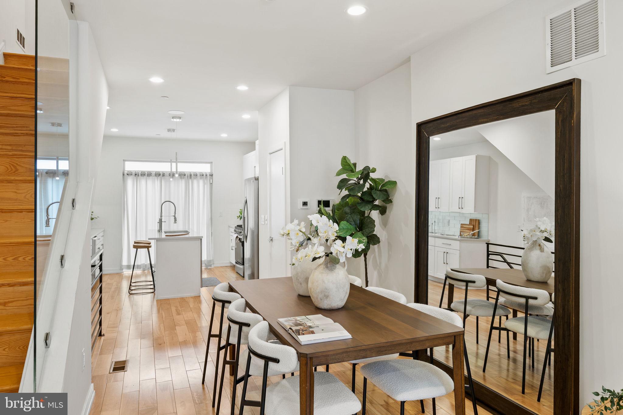 POINT BREEZE - Residential