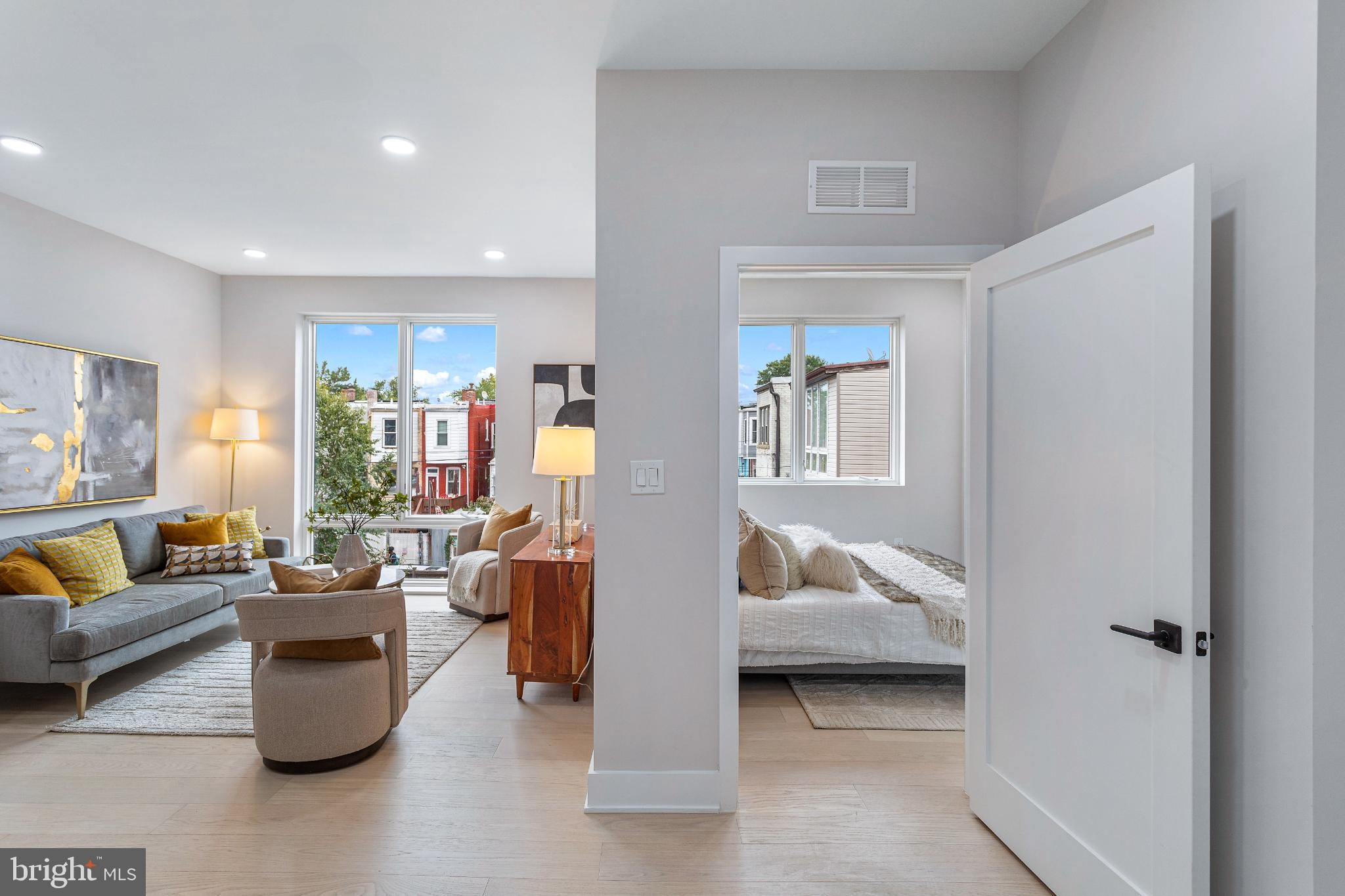 1516 EAST CAPITOL STREET NE 10
