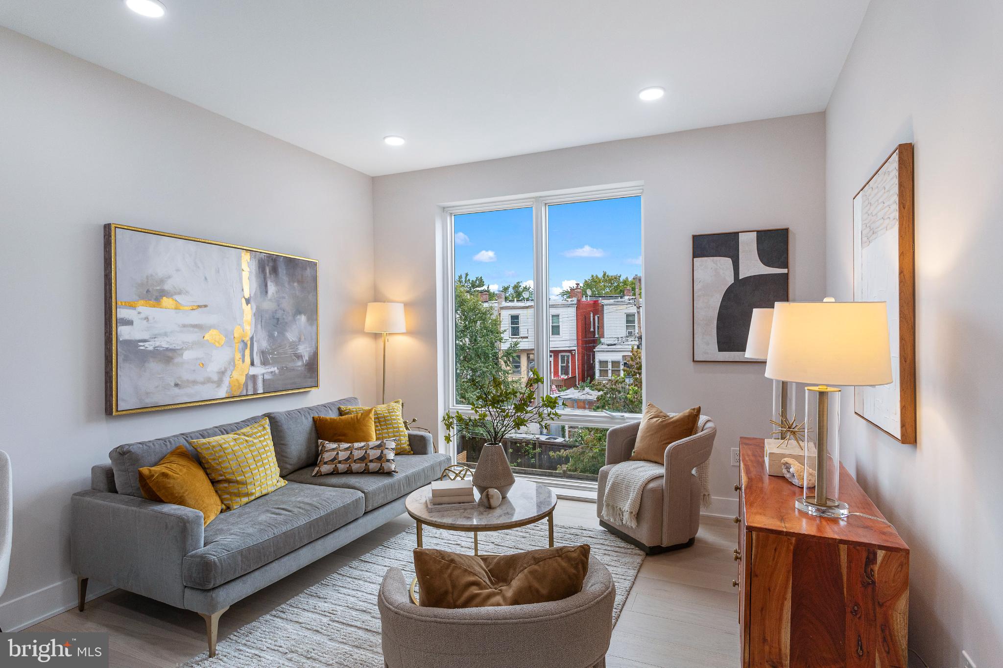 1516 EAST CAPITOL STREET NE 10