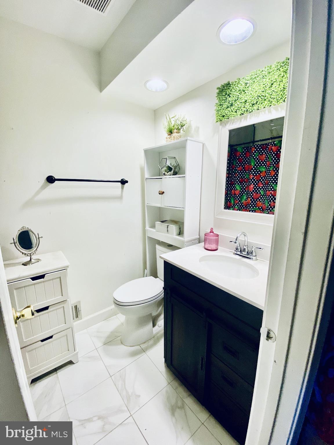 NEWGATE - Residential Lease