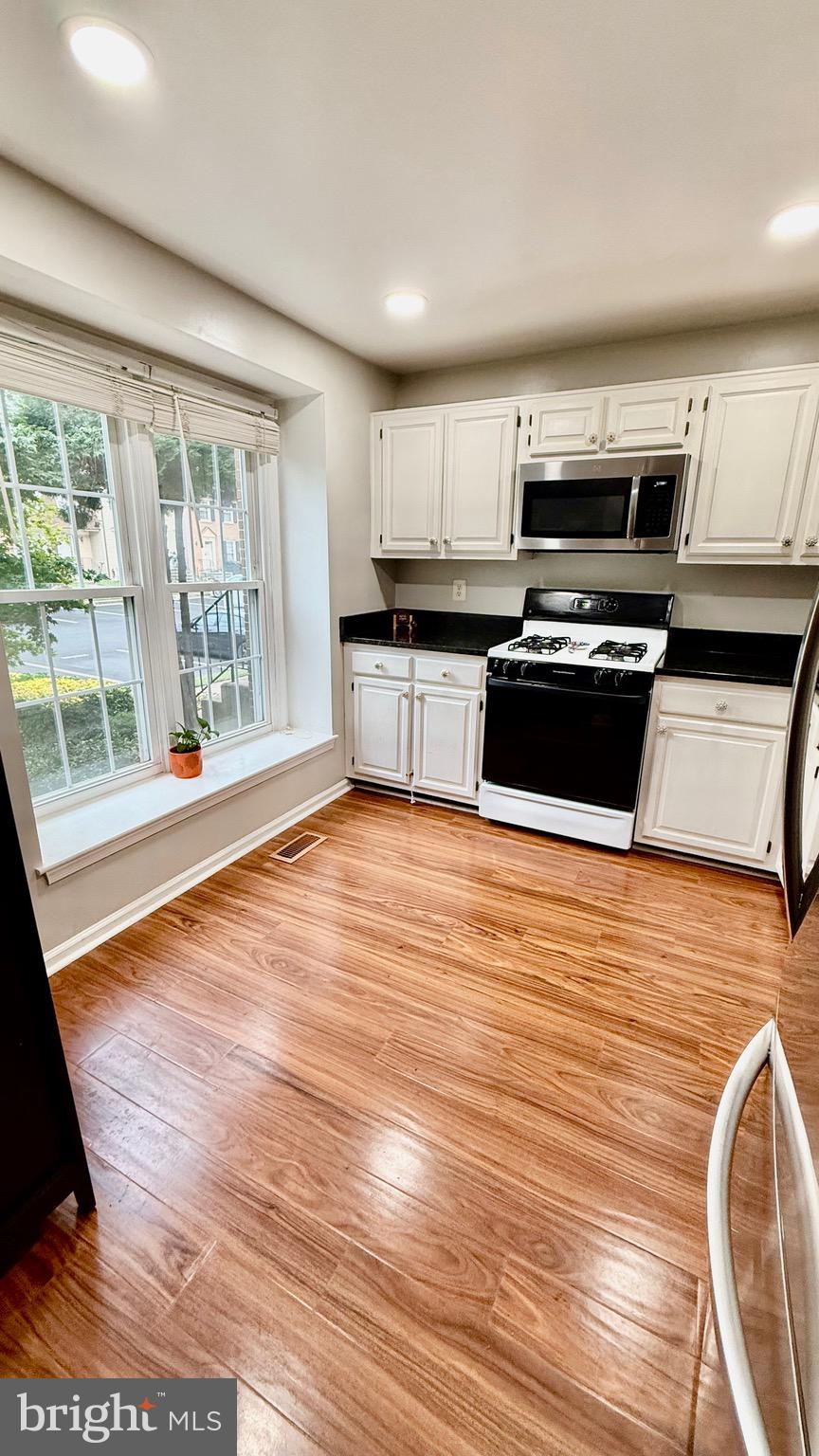 NEWGATE - Residential Lease