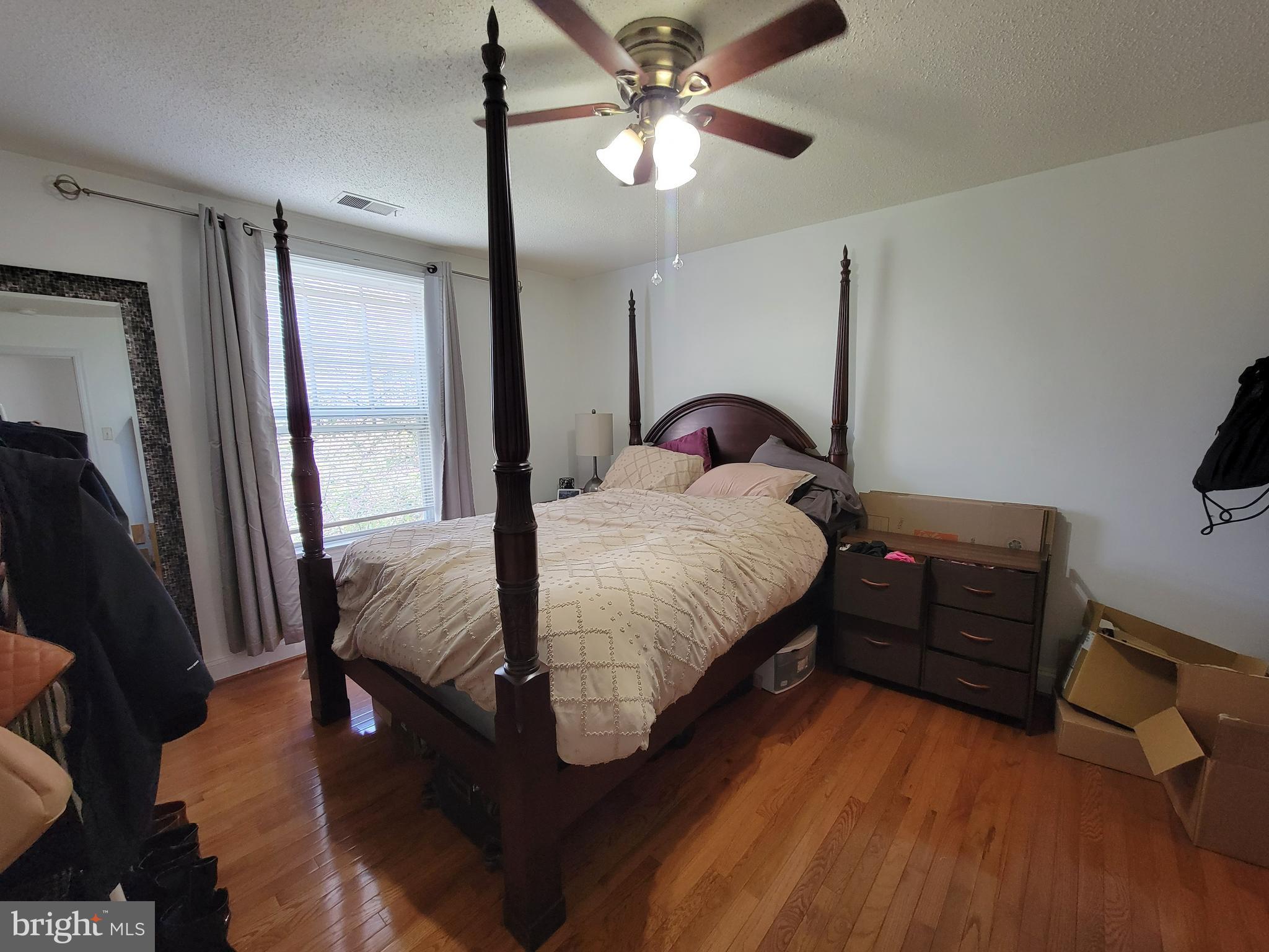 CAMBRIDGE COURTS - Residential Lease