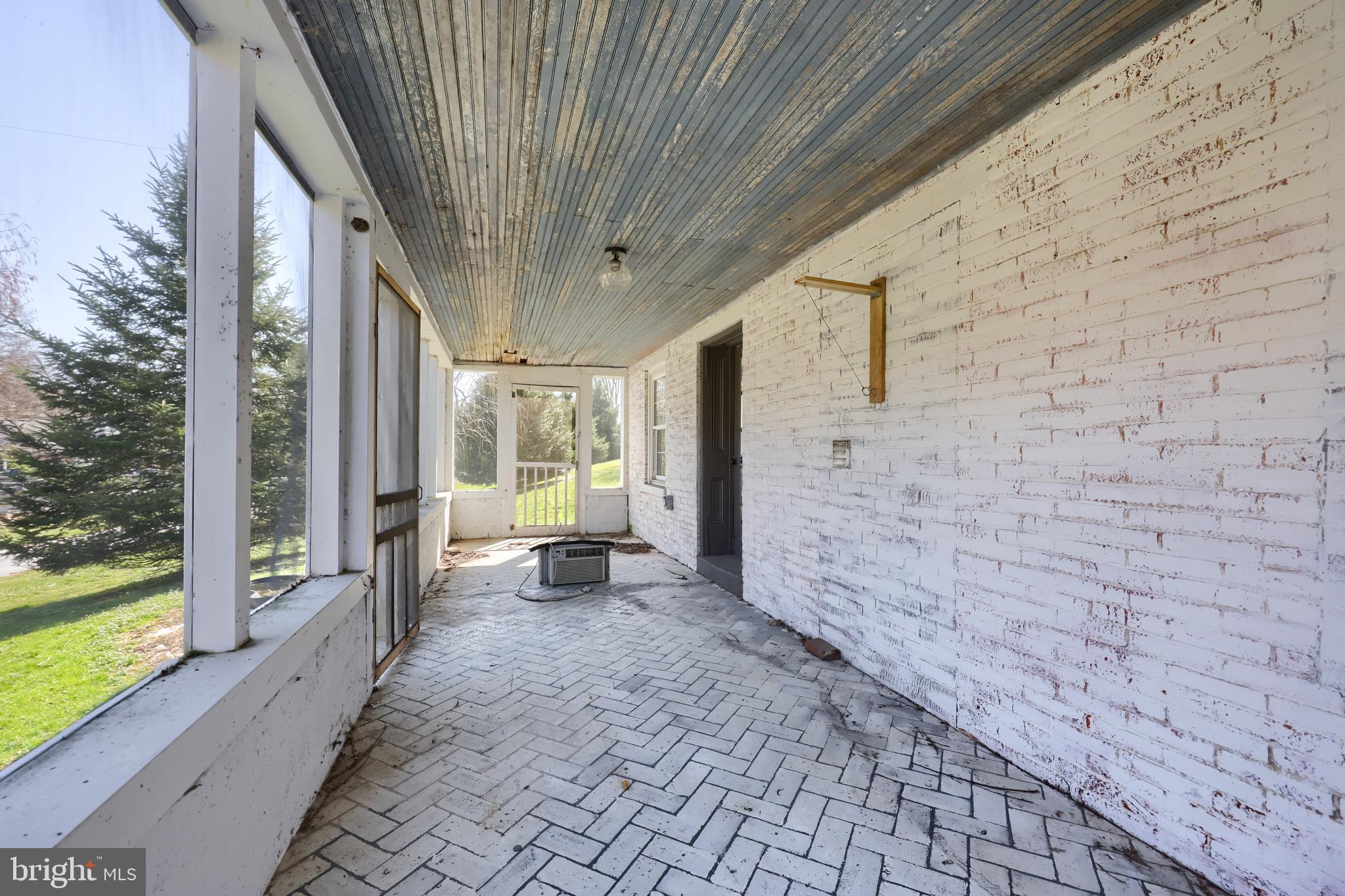 LOWER WINDSOR TWP - Residential