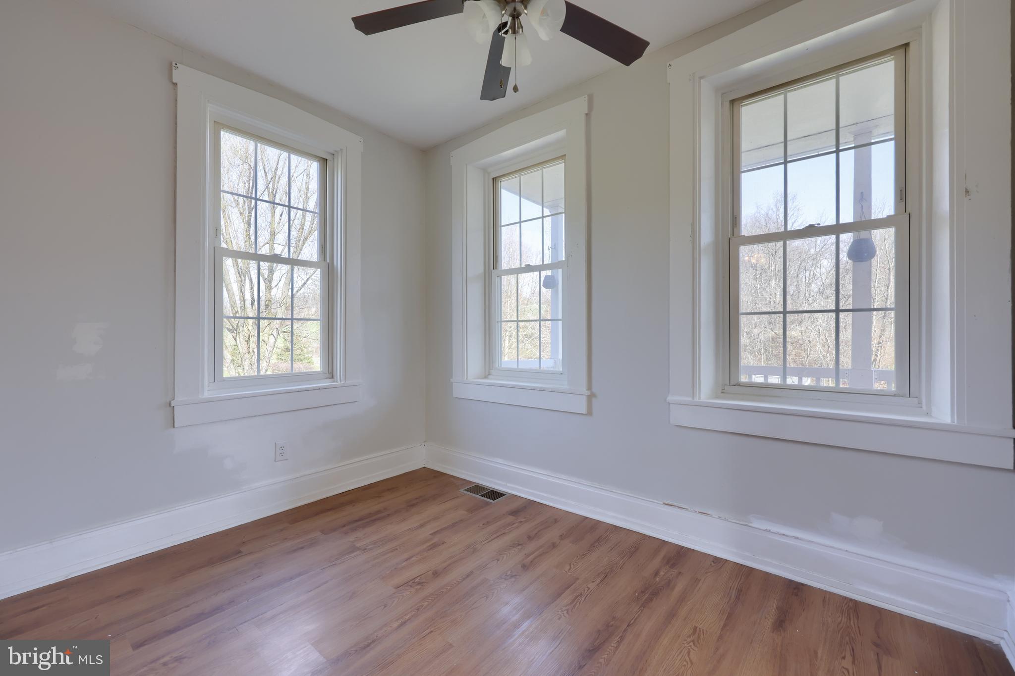 LOWER WINDSOR TWP - Residential