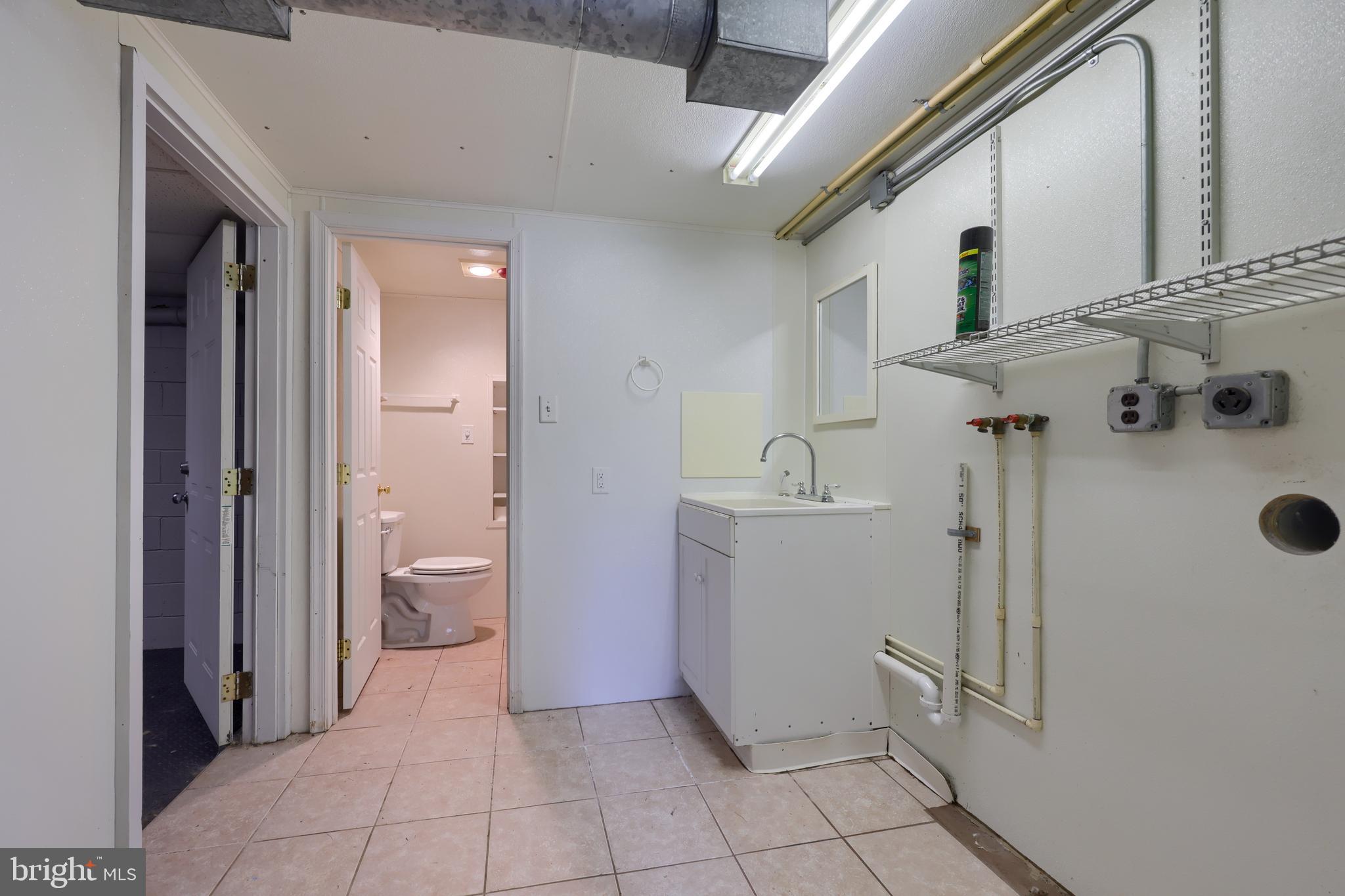 LOWER WINDSOR TWP - Residential