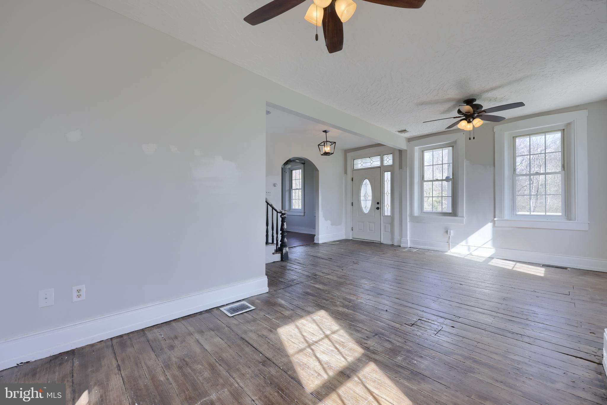 LOWER WINDSOR TWP - Residential