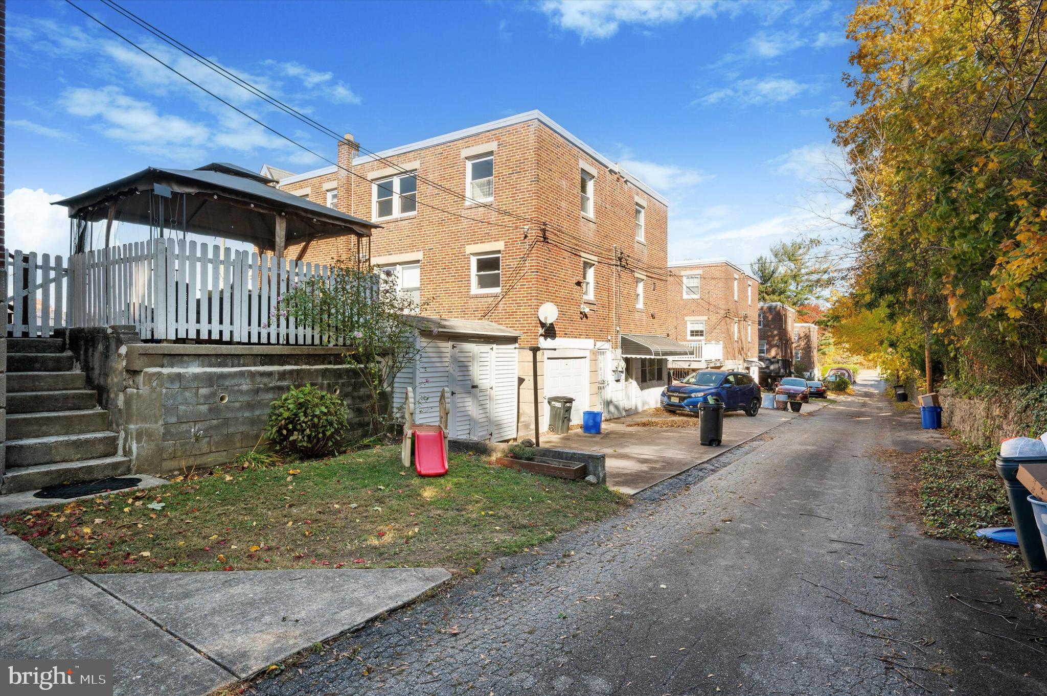 WISSAHICKON HILLS - Residential