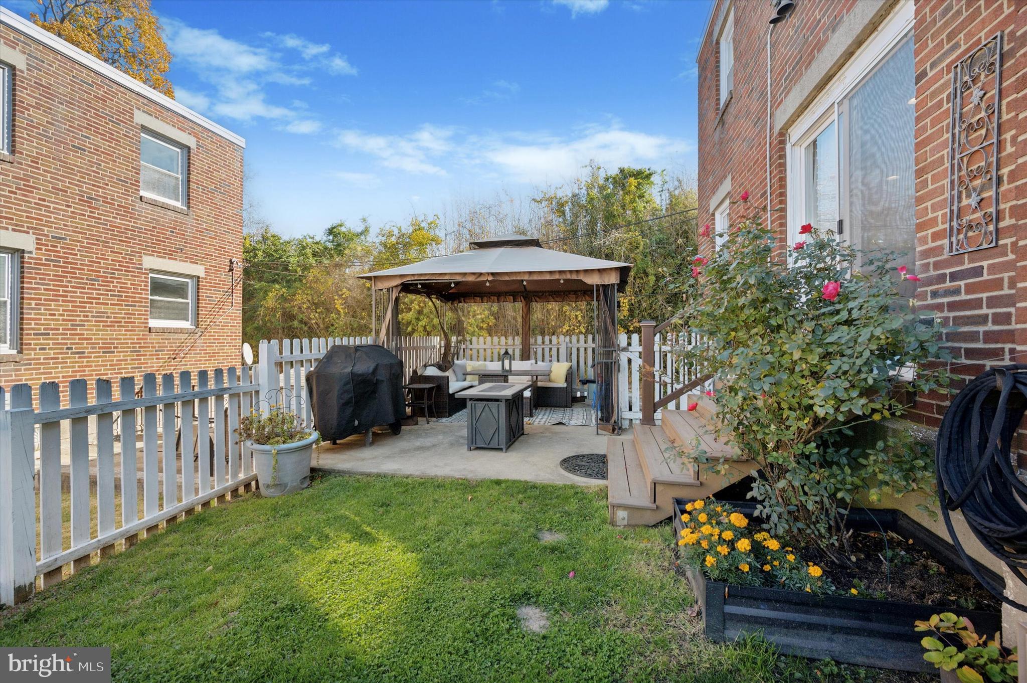 WISSAHICKON HILLS - Residential