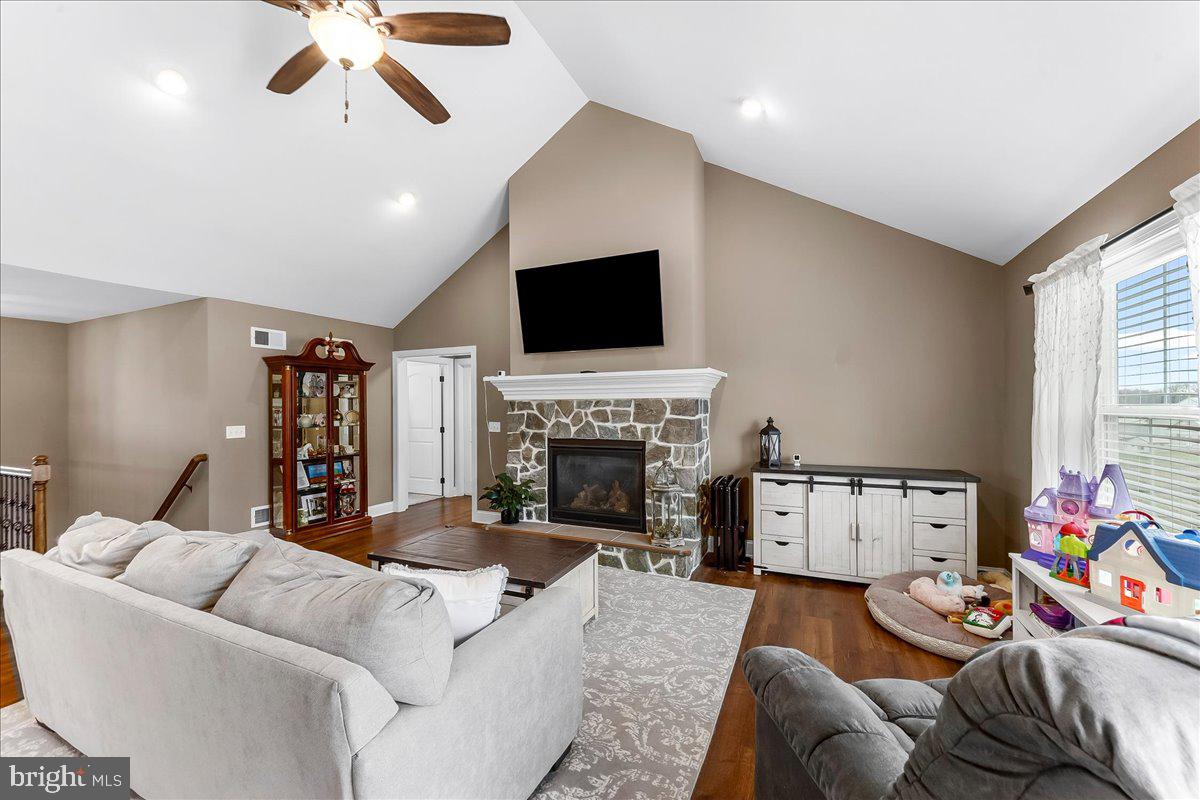 EDEN FARM - Residential