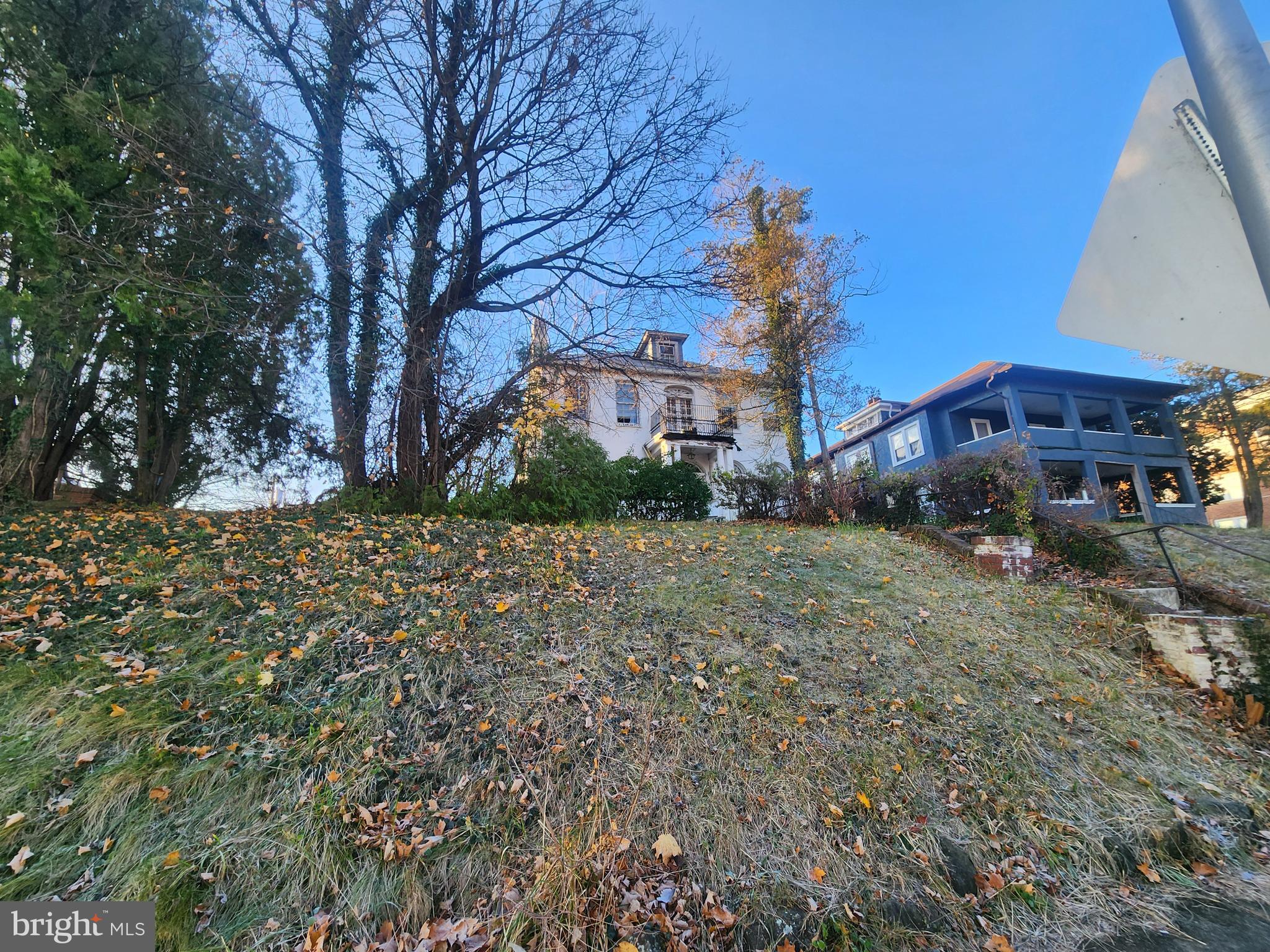 3307 FAIRVIEW AVENUE