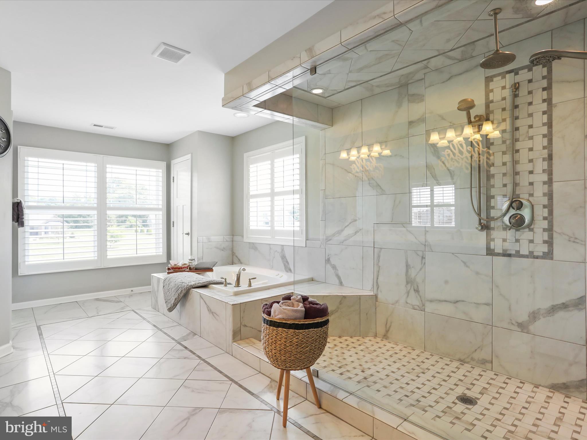 LITTLE GEORGETOWN ESTATES - Residential