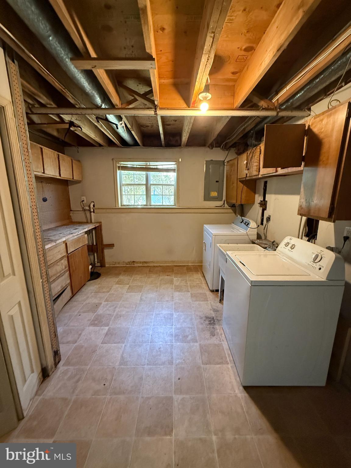 WEST SHORE - Residential Lease