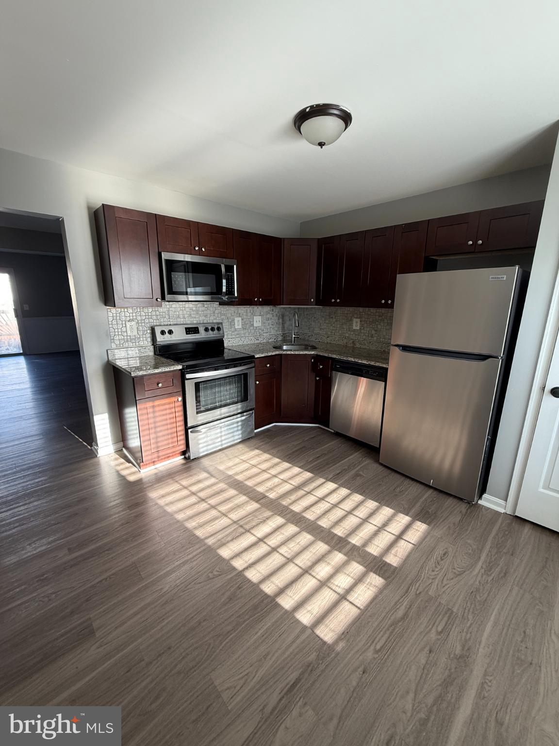 WEST SHORE - Residential Lease