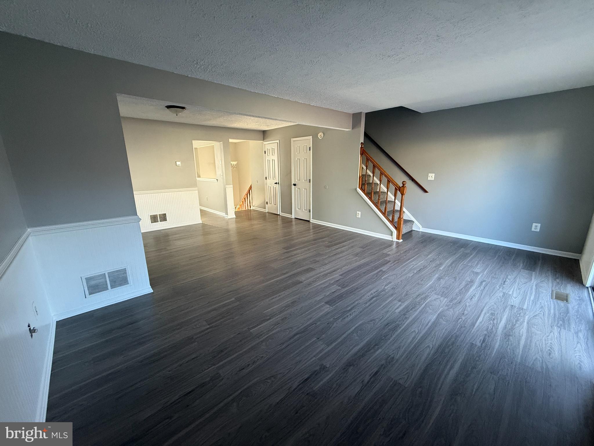 WEST SHORE - Residential Lease