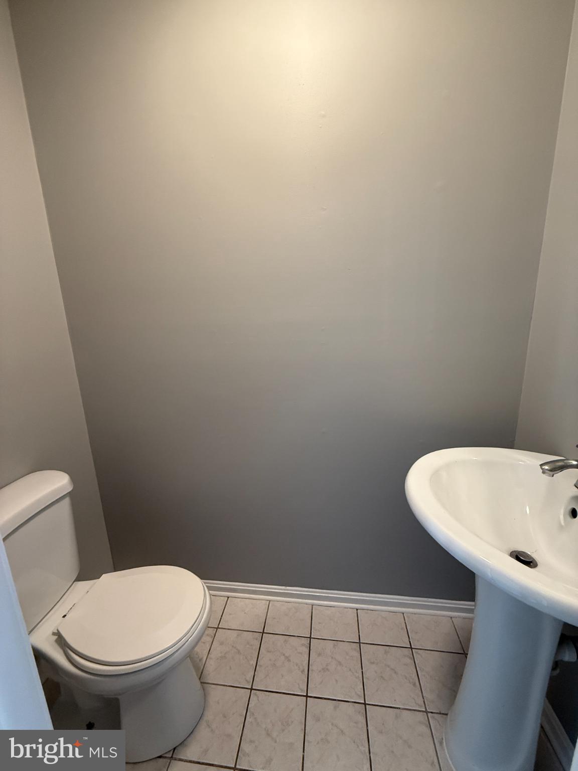 WEST SHORE - Residential Lease