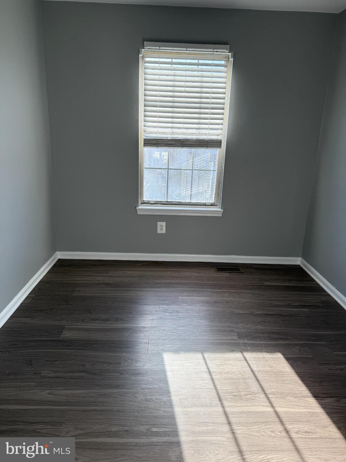 WEST SHORE - Residential Lease