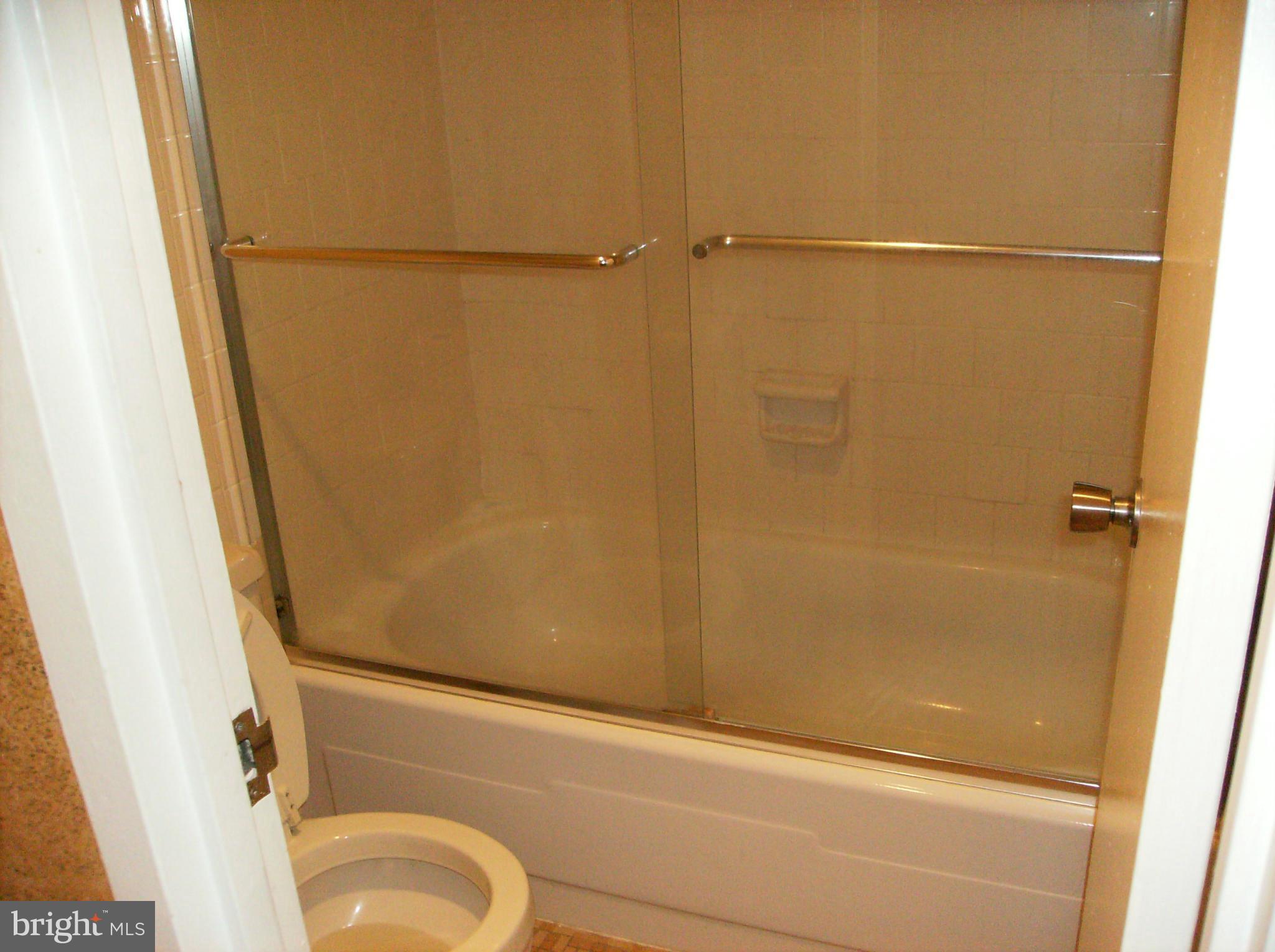 PARC EAST - Residential Lease